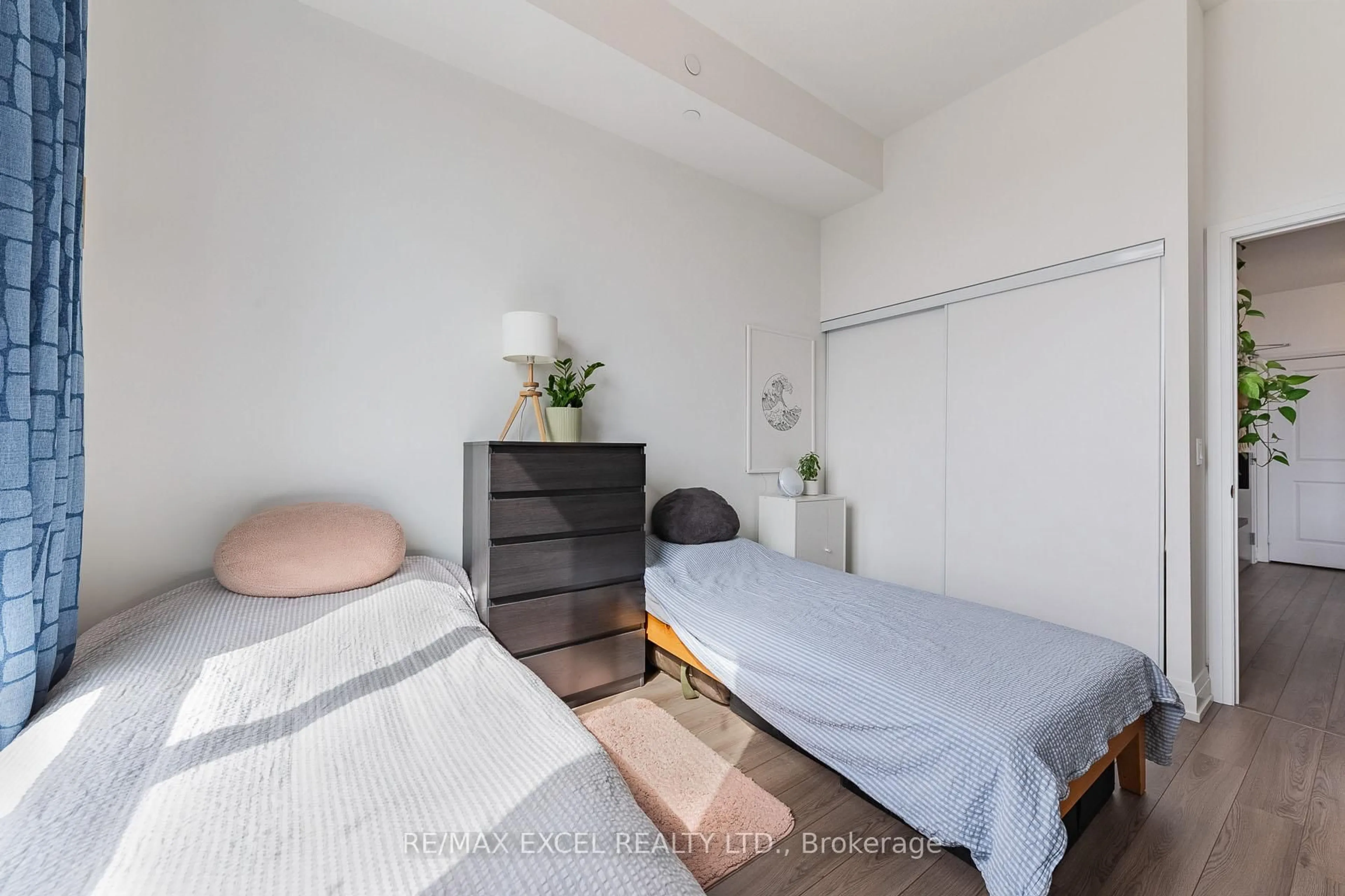Bedroom with bed, unknown for 3121 Sheppard Avenue #907, Toronto Ontario M1T 0B6