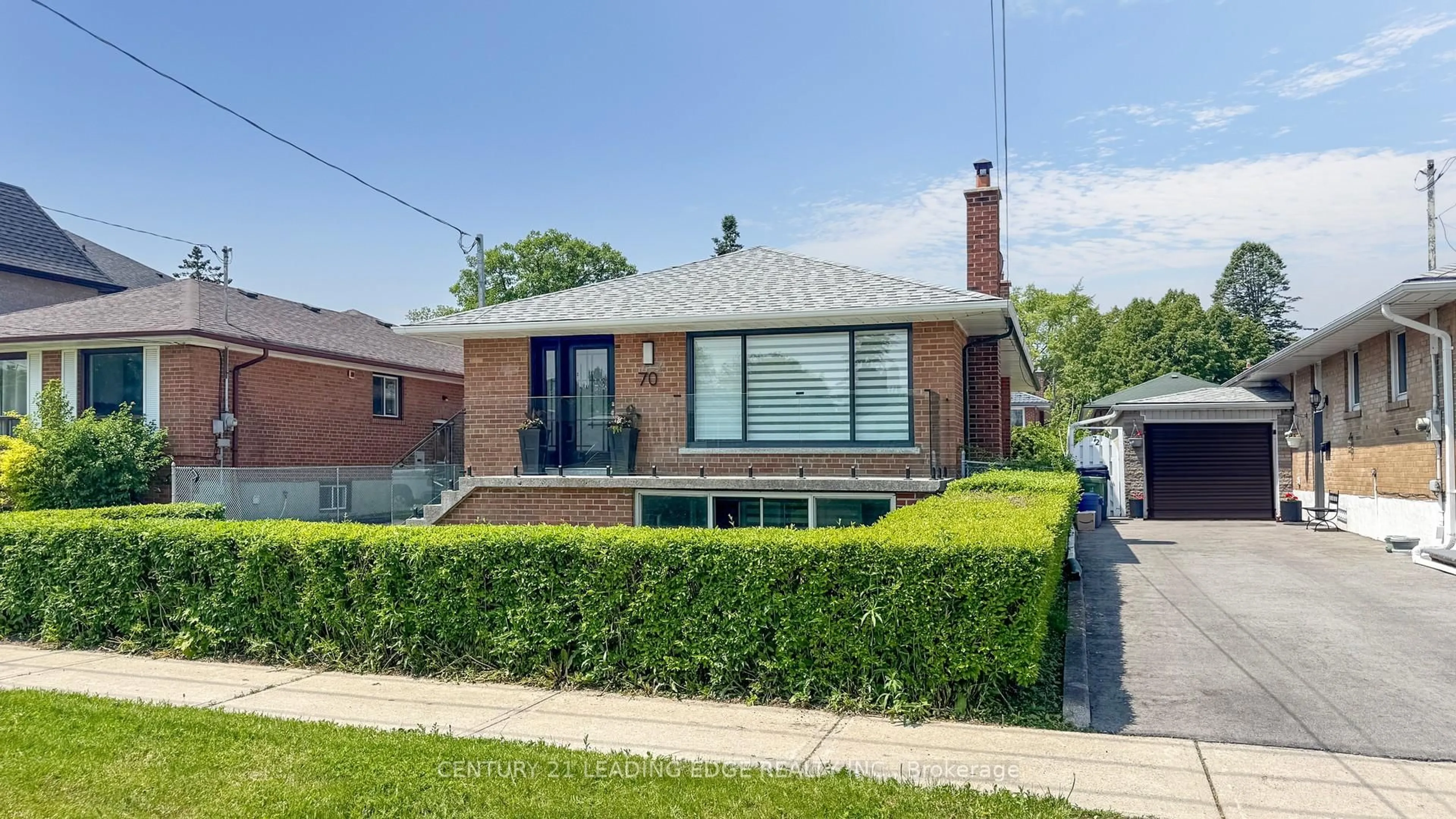 Home with brick exterior material, street for 70 Wexford Blvd, Toronto Ontario M1R 1L3