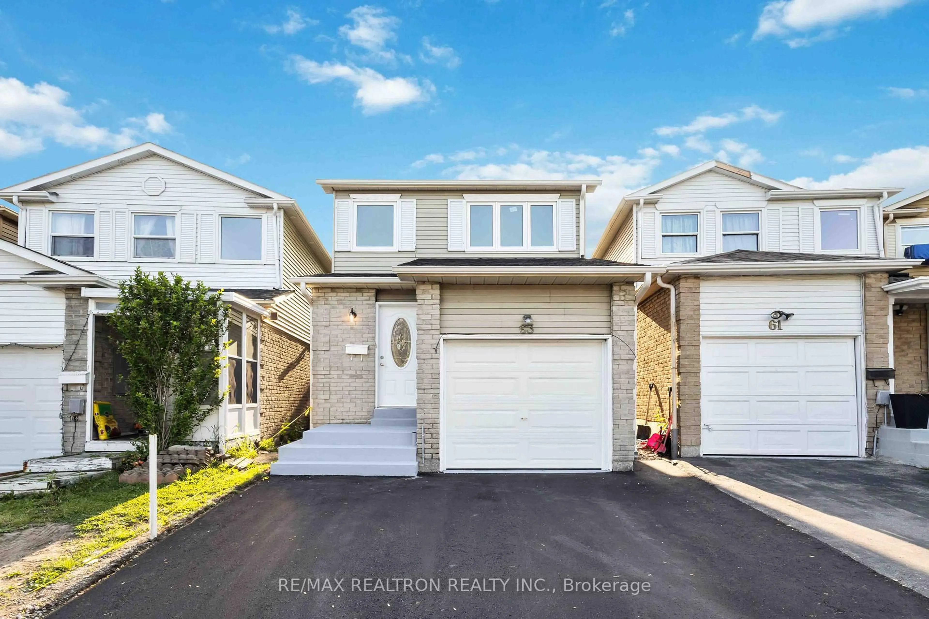 Home with vinyl exterior material, street for 63 Shepmore Terr, Toronto Ontario M1B 3H3
