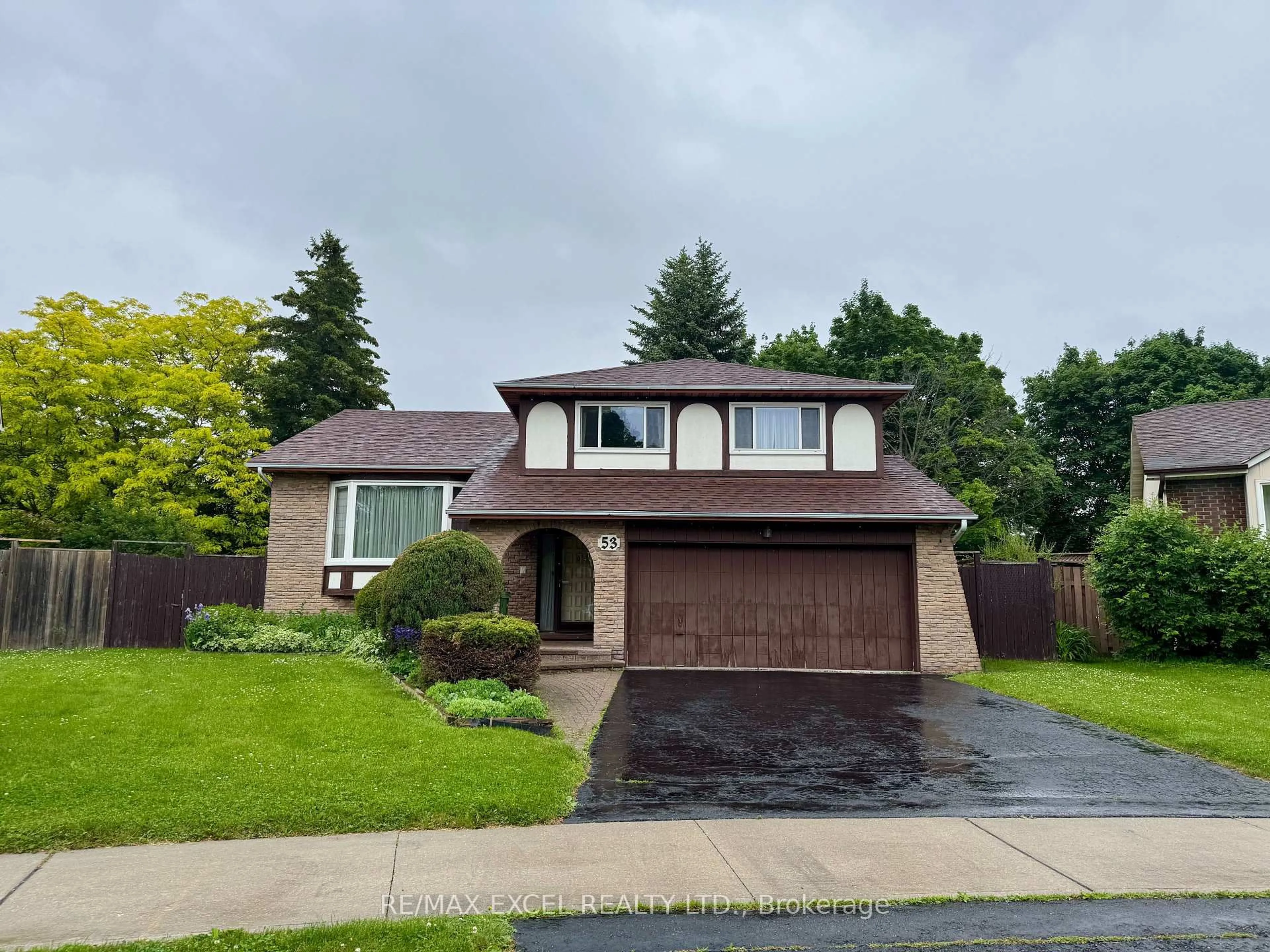 Home with vinyl exterior material, street for 53 Delburn Dr, Toronto Ontario M1V 1A8