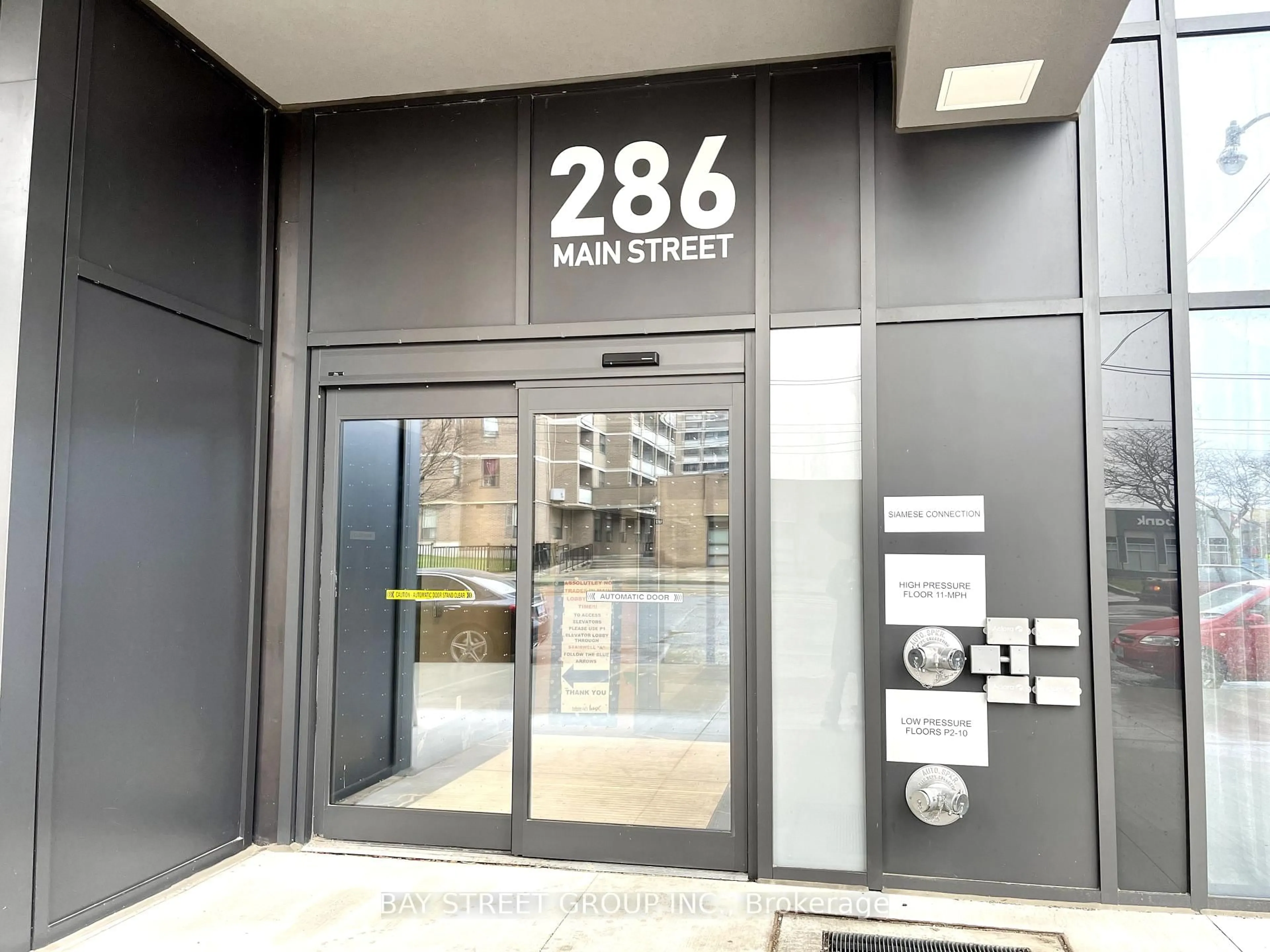 Indoor foyer for 286 Main St #2406, Toronto Ontario M4C 0B3