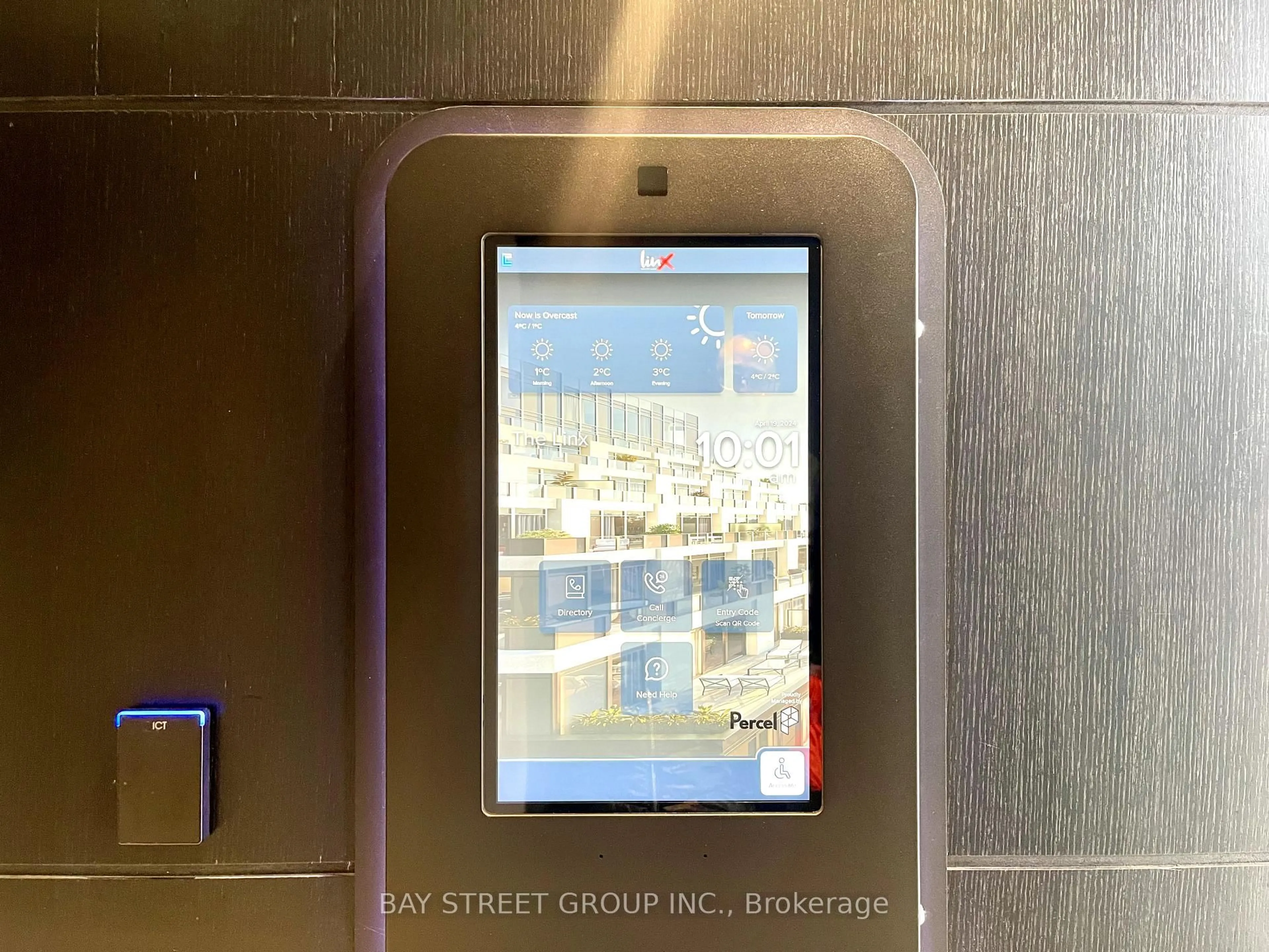 Indoor foyer for 286 Main St #2406, Toronto Ontario M4C 0B3