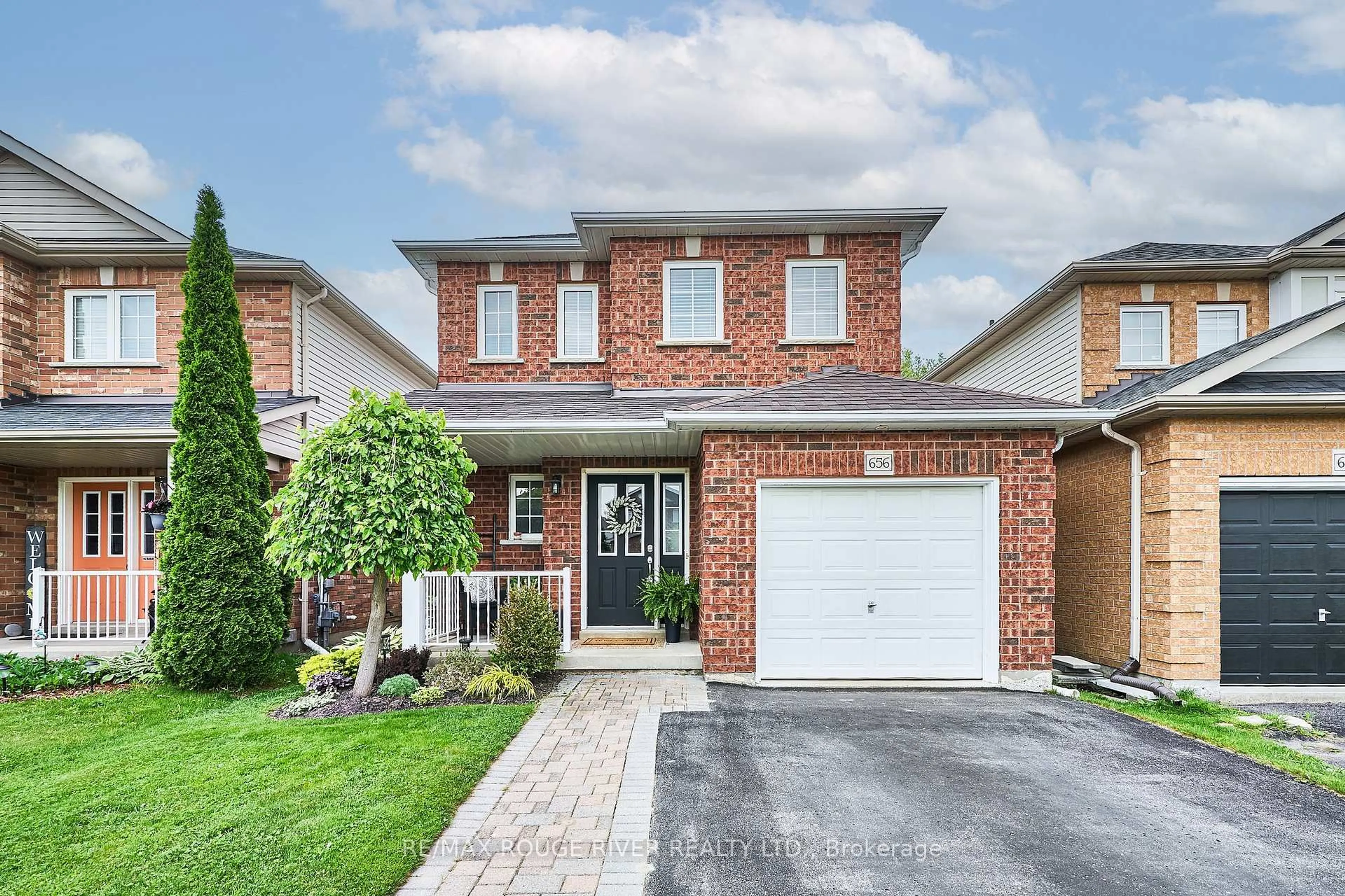 Home with brick exterior material, street for 656 Woodmount Cres, Oshawa Ontario L1K 2T5