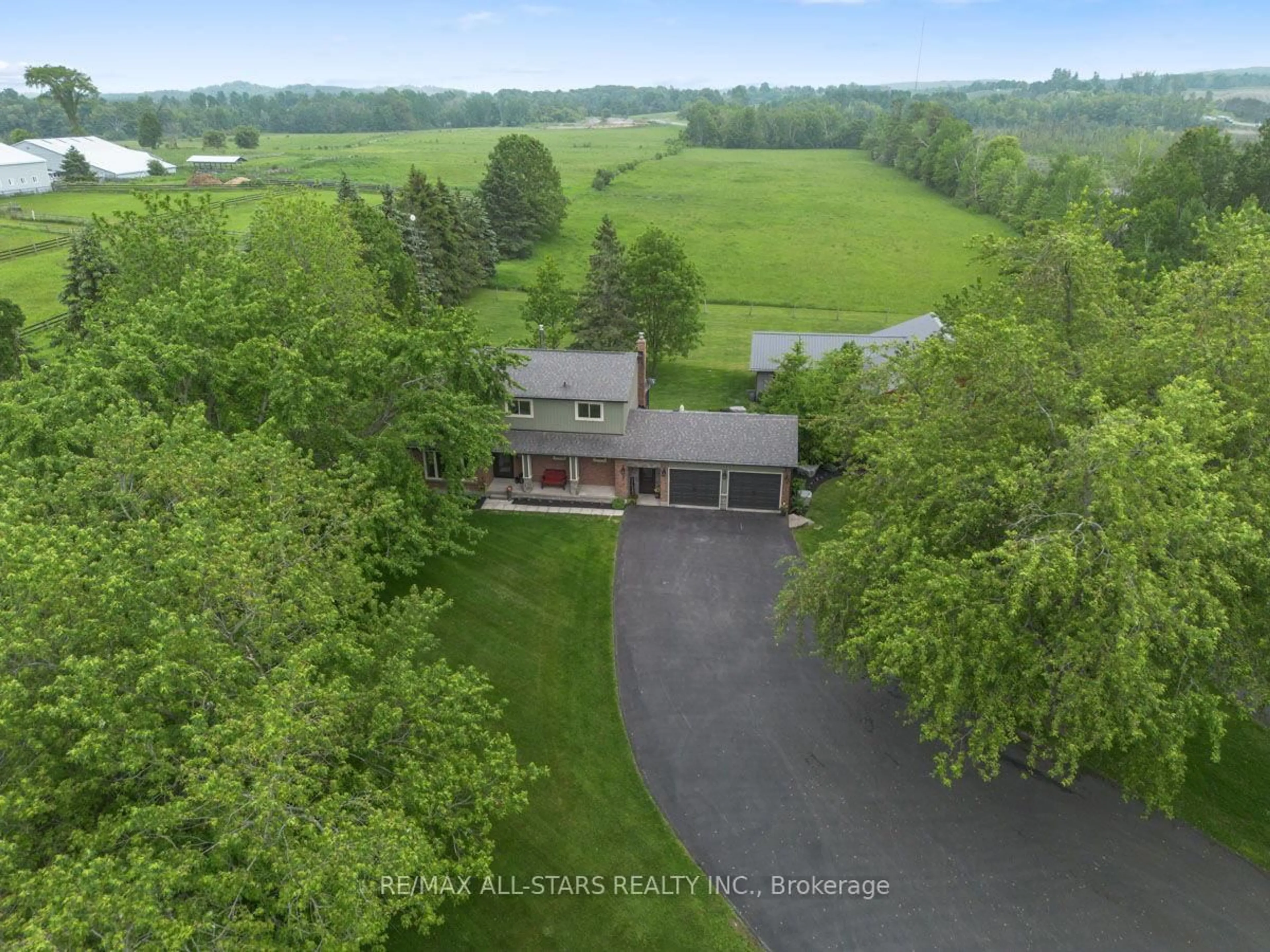 A pic from outside/outdoor area/front of a property/back of a property/a pic from drone, water/lake/river/ocean view for 30 Scugog Line 6, Scugog Ontario L9L 1B2