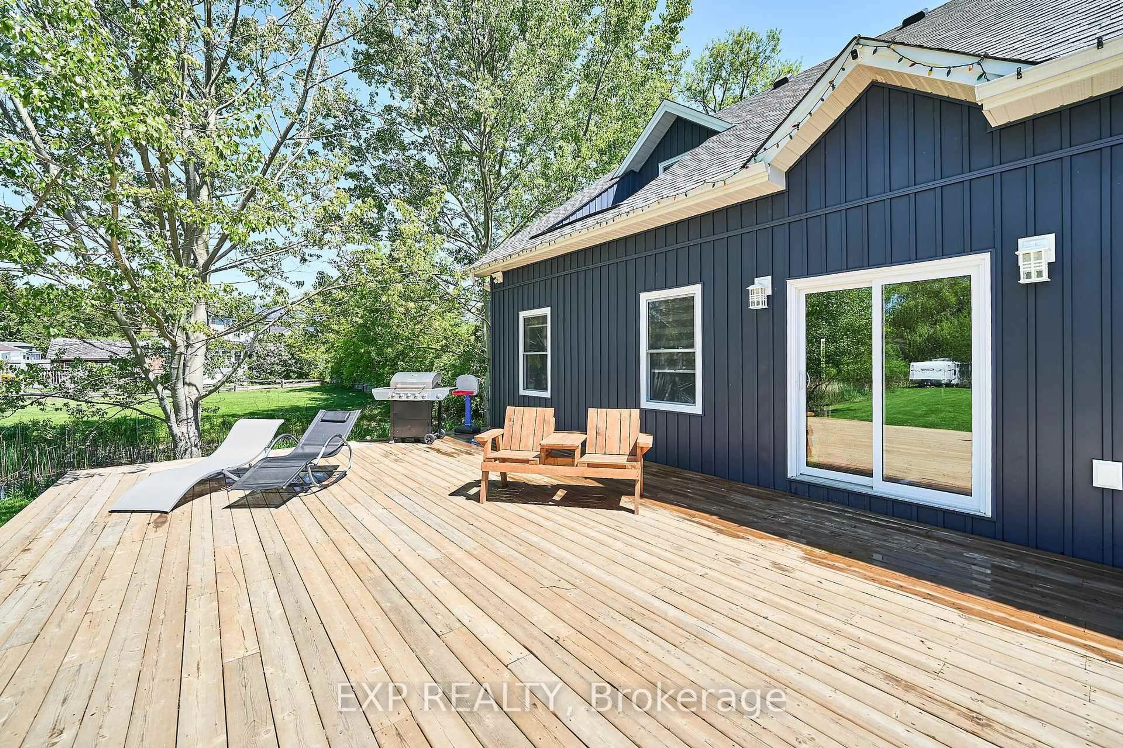 Patio, water/lake/river/ocean view for 3388 Courtice Rd, Clarington Ontario L1E 2L7