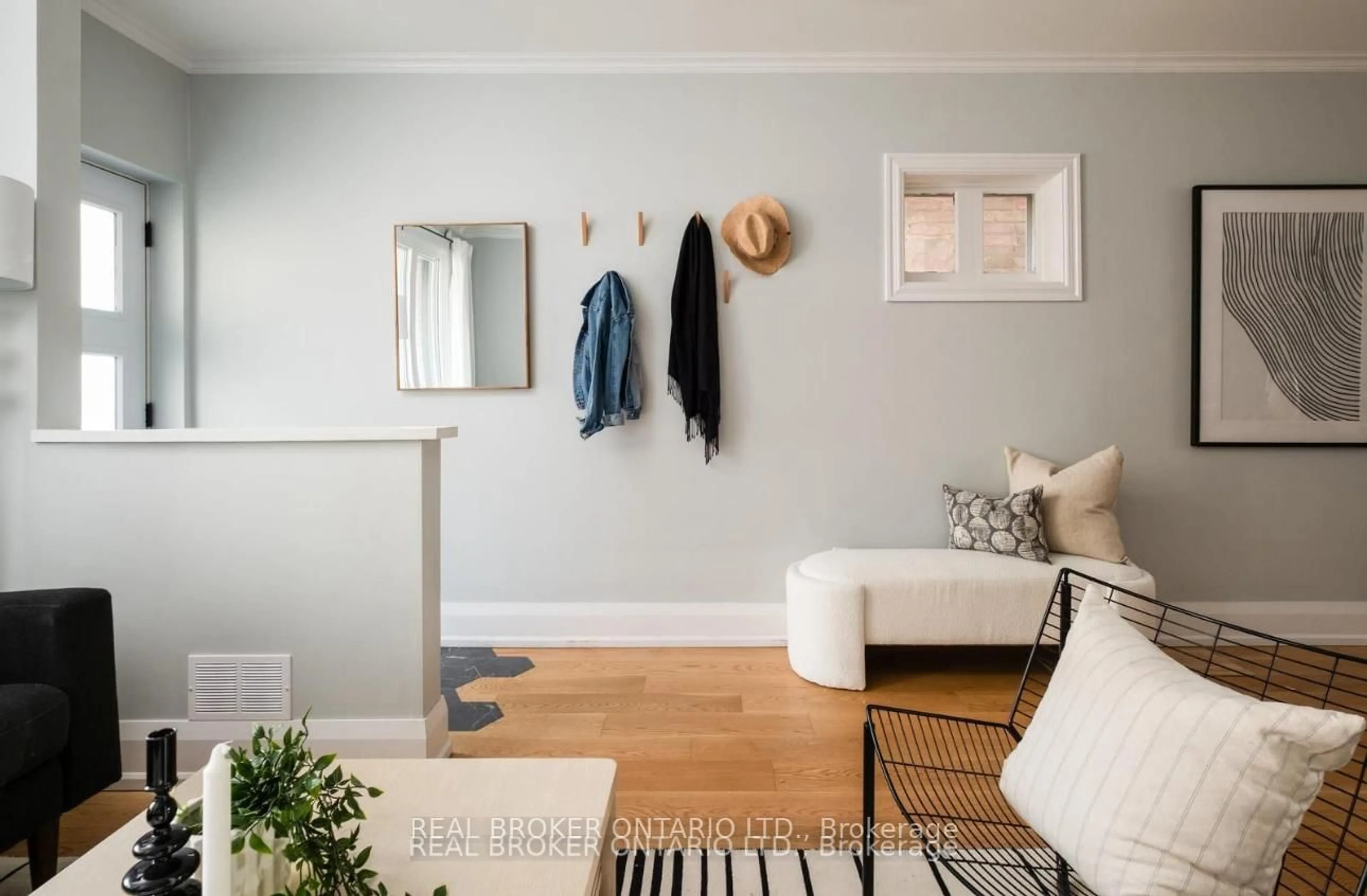 Unknown for 158 Golfview Ave, Toronto Ontario M4E 2K5