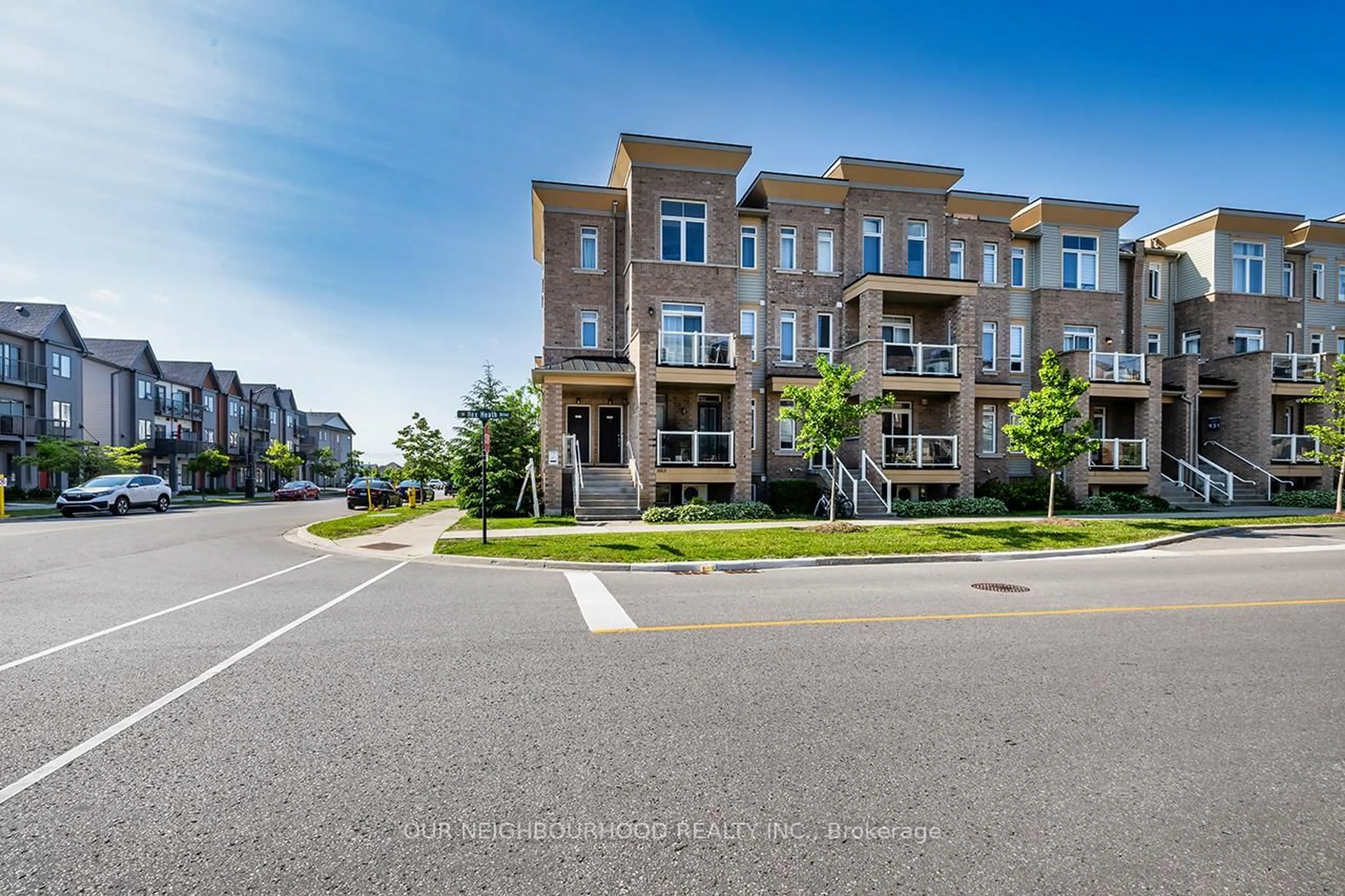 A pic from outside/outdoor area/front of a property/back of a property/a pic from drone, street for 1817 Rex Heath Dr, Pickering Ontario L1X 0E4
