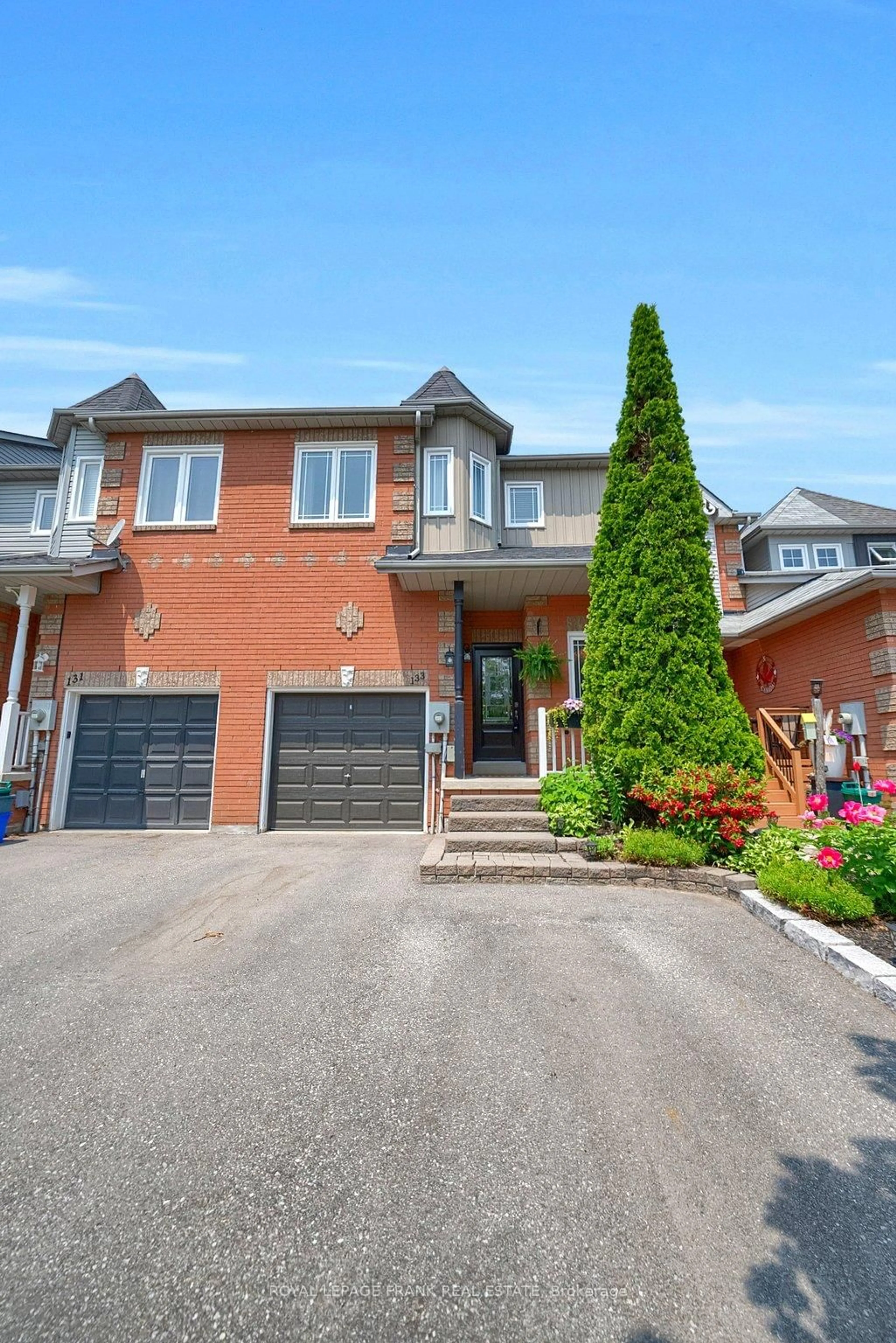 Home with brick exterior material, street for 133 Trewin Lane, Clarington Ontario L1C 4X3