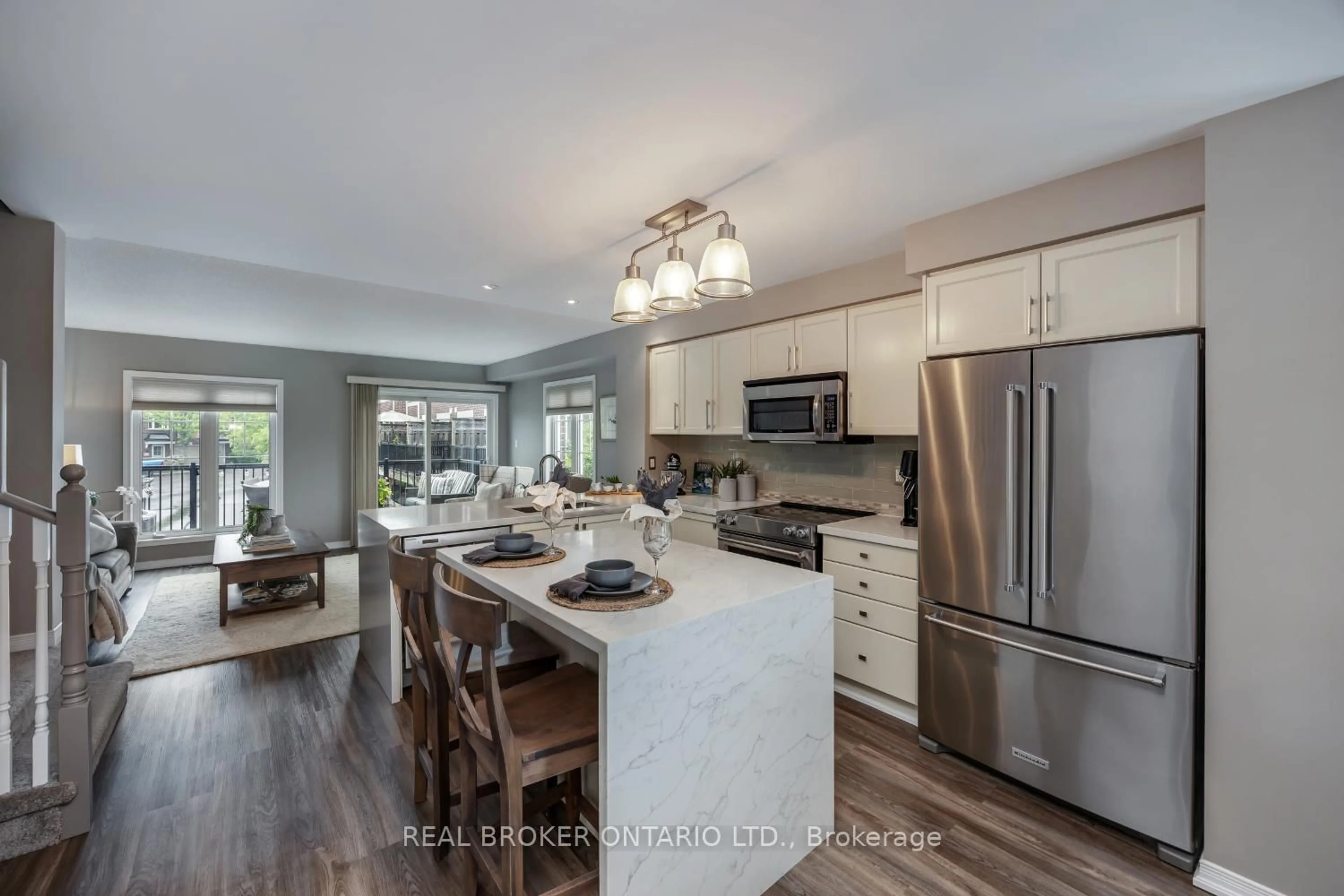 Open concept kitchen, unknown for 571 Longworth Ave #9, Clarington Ontario L1C 0H3