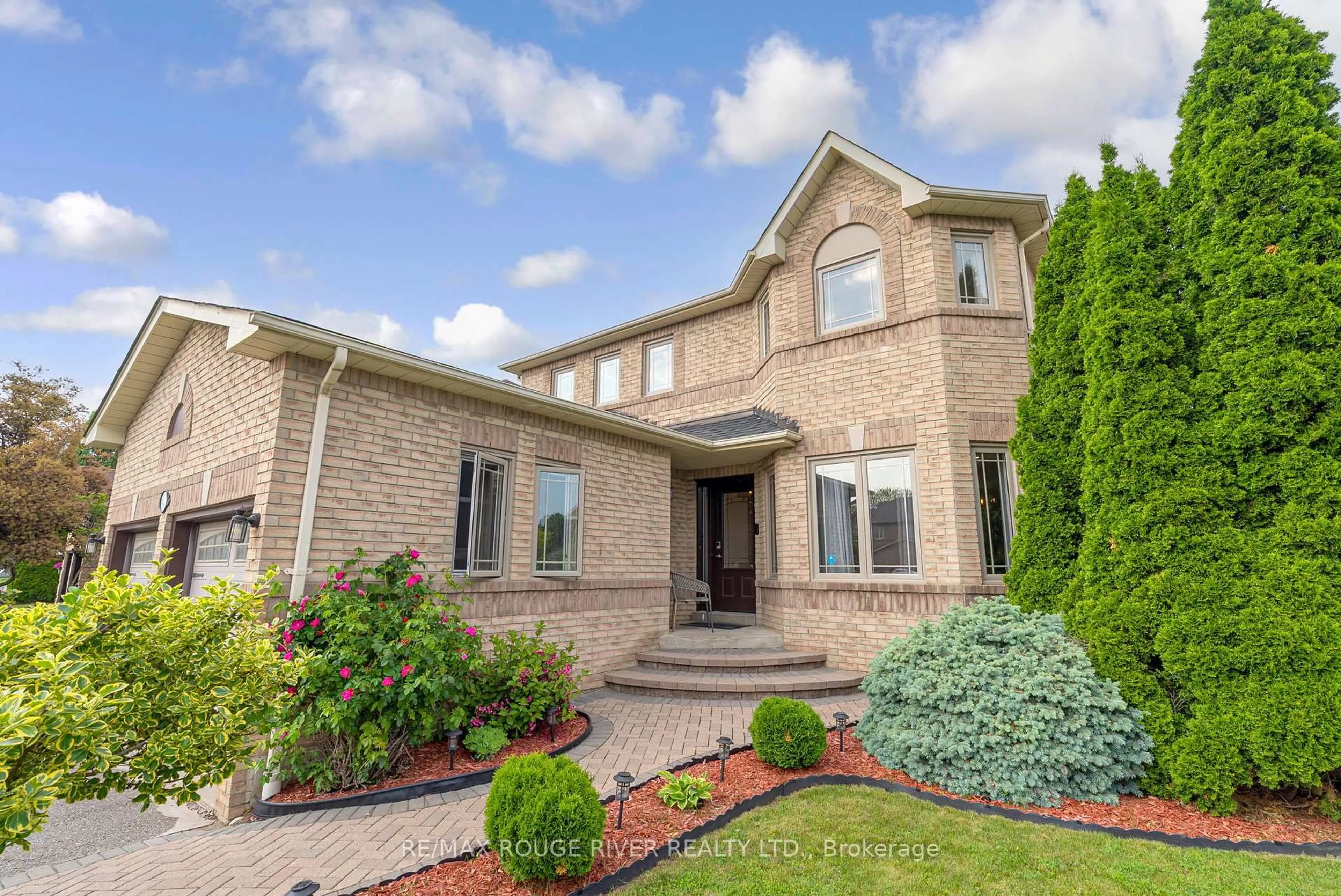 Home with brick exterior material, street for 41 Valleywood Dr, Whitby Ontario L1R 2J5