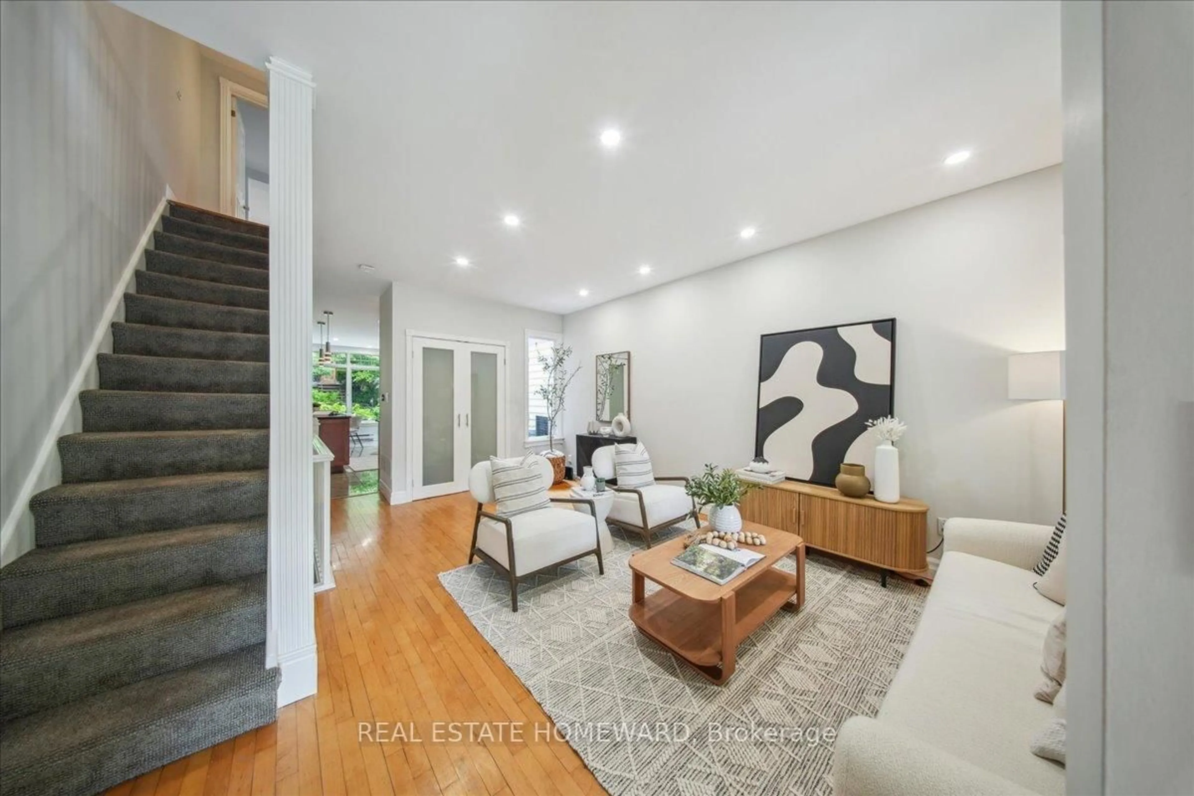 Living room with furniture, unknown for 98 Sparkhall Ave, Toronto Ontario M4K 1G8