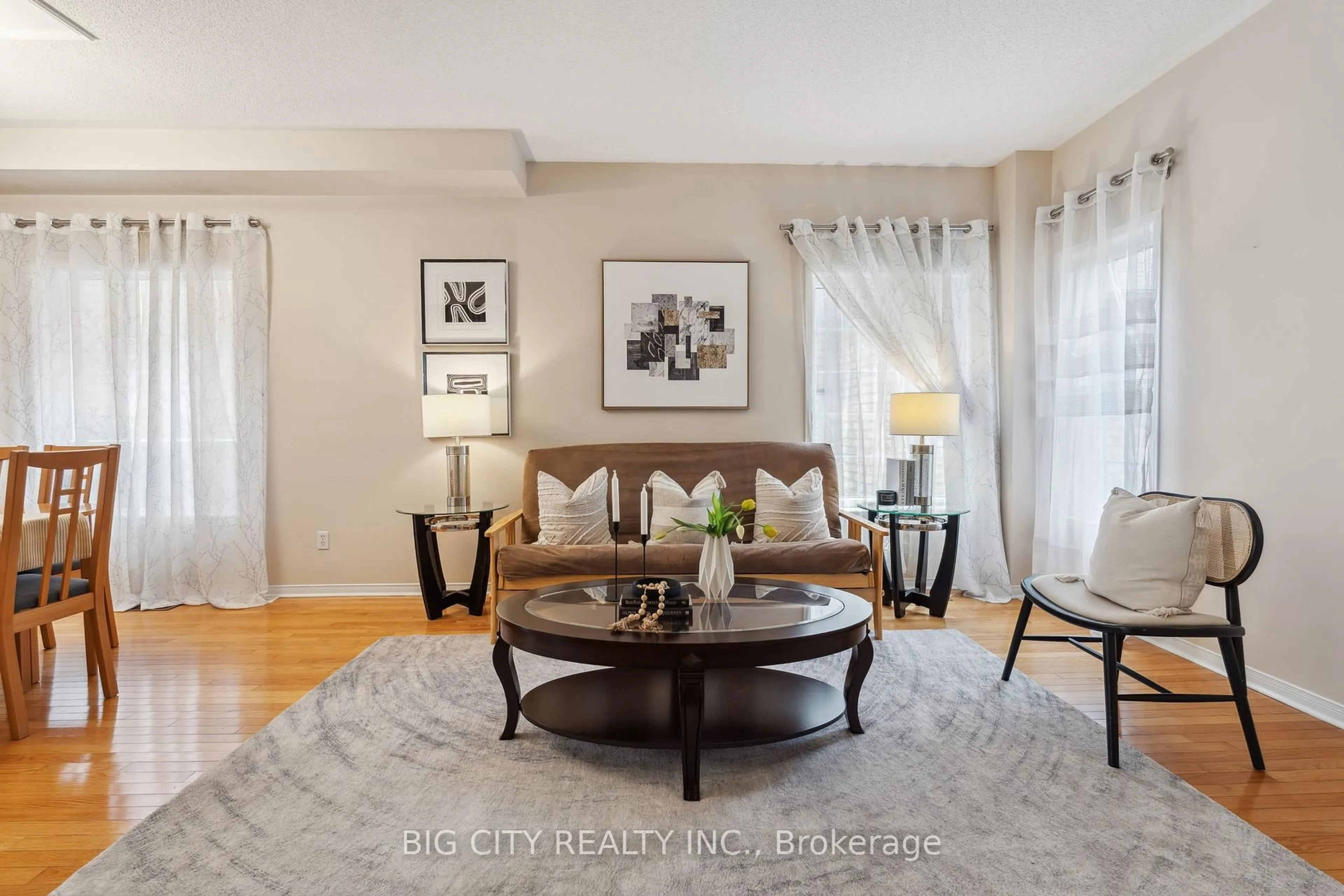 Living room with furniture, unknown for 37 Castleford Dr, Toronto Ontario M1T 3X4