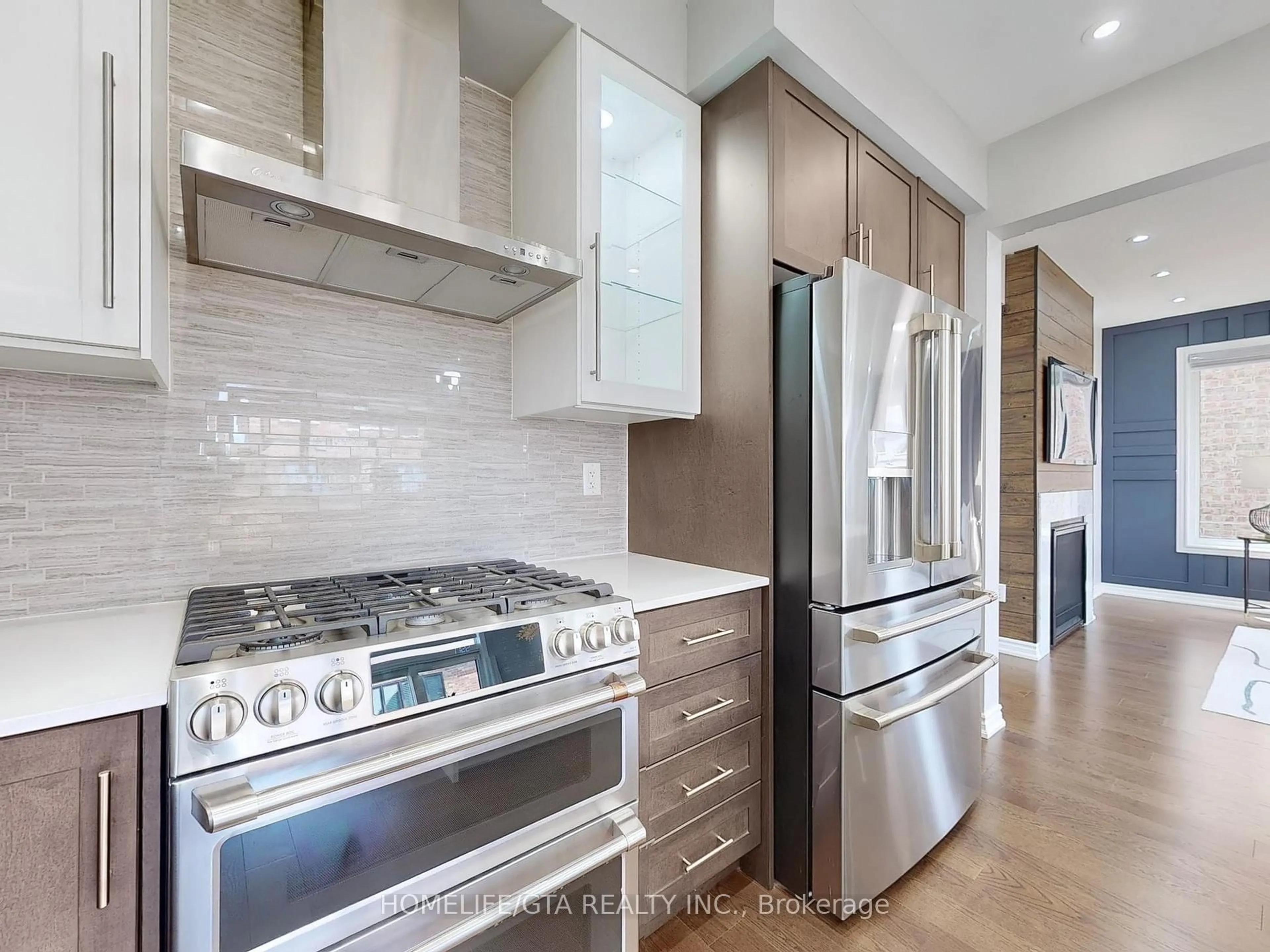 Contemporary kitchen, ceramic/tile floor for 524 Coronation Rd, Whitby Ontario L1P 0N5
