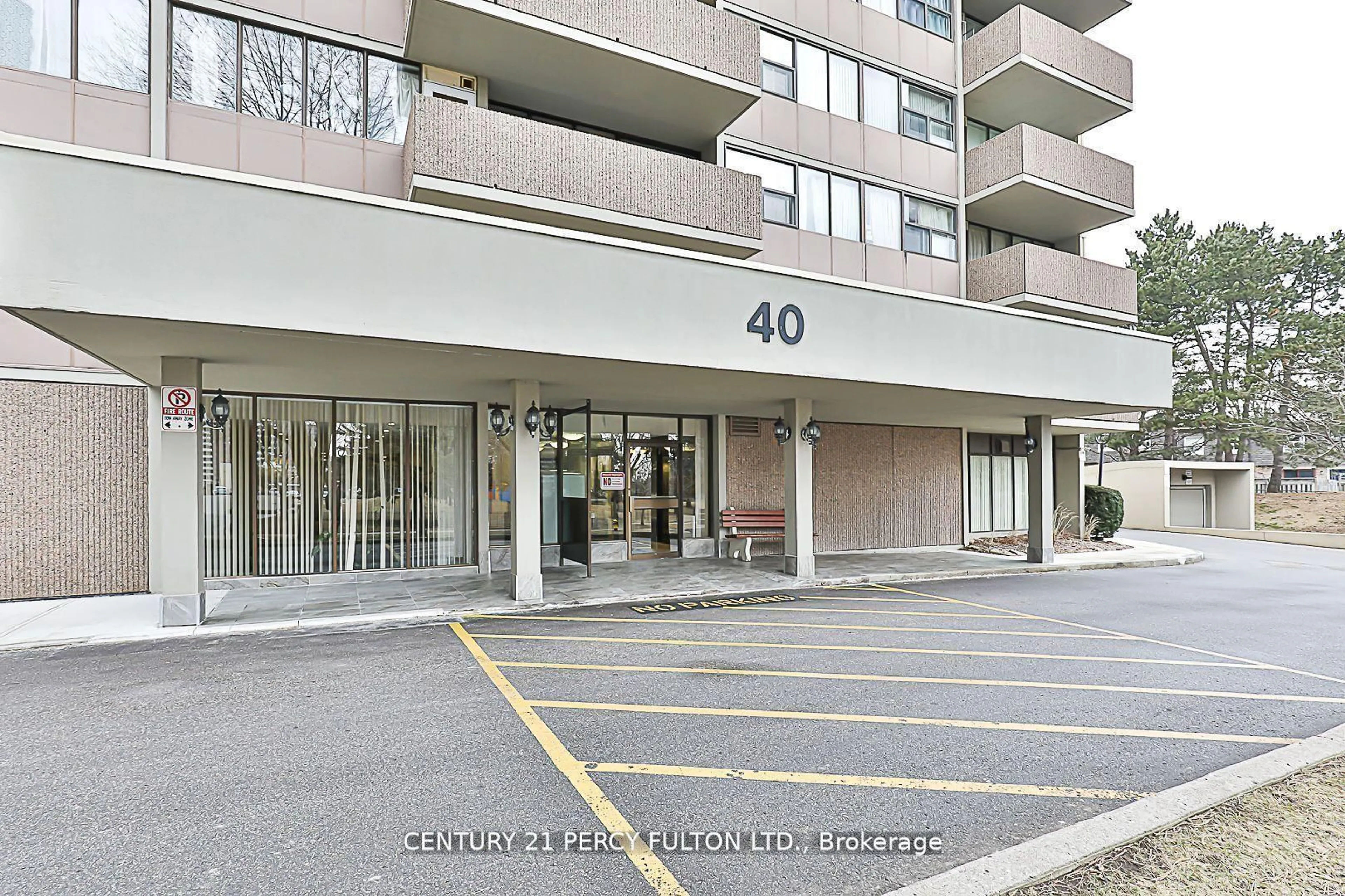 Indoor foyer for 40 Bay Mills Blvd #708, Toronto Ontario M1T 3P5