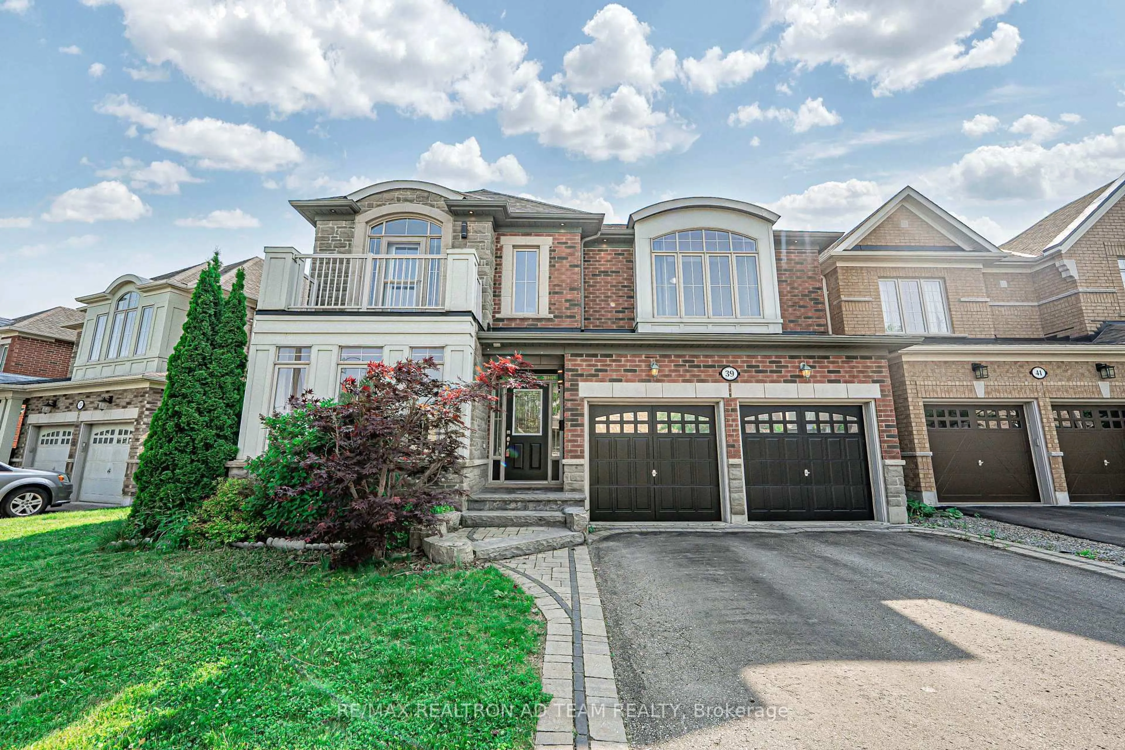 Home with brick exterior material, street for 39 Beverton Cres, Ajax Ontario L1T 0L8