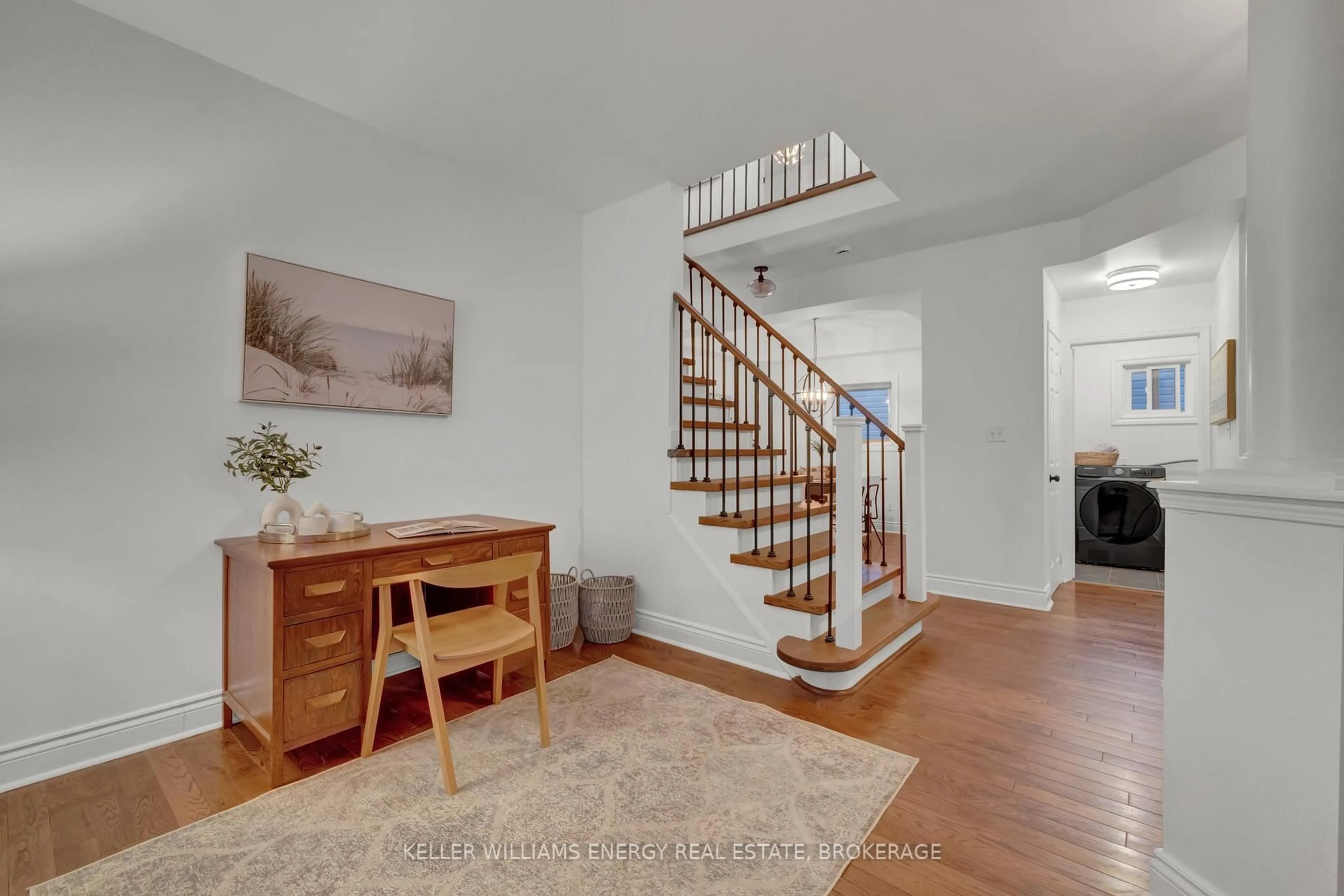 Indoor entryway for 65 Scadding Ave, Whitby Ontario L1N 9X3