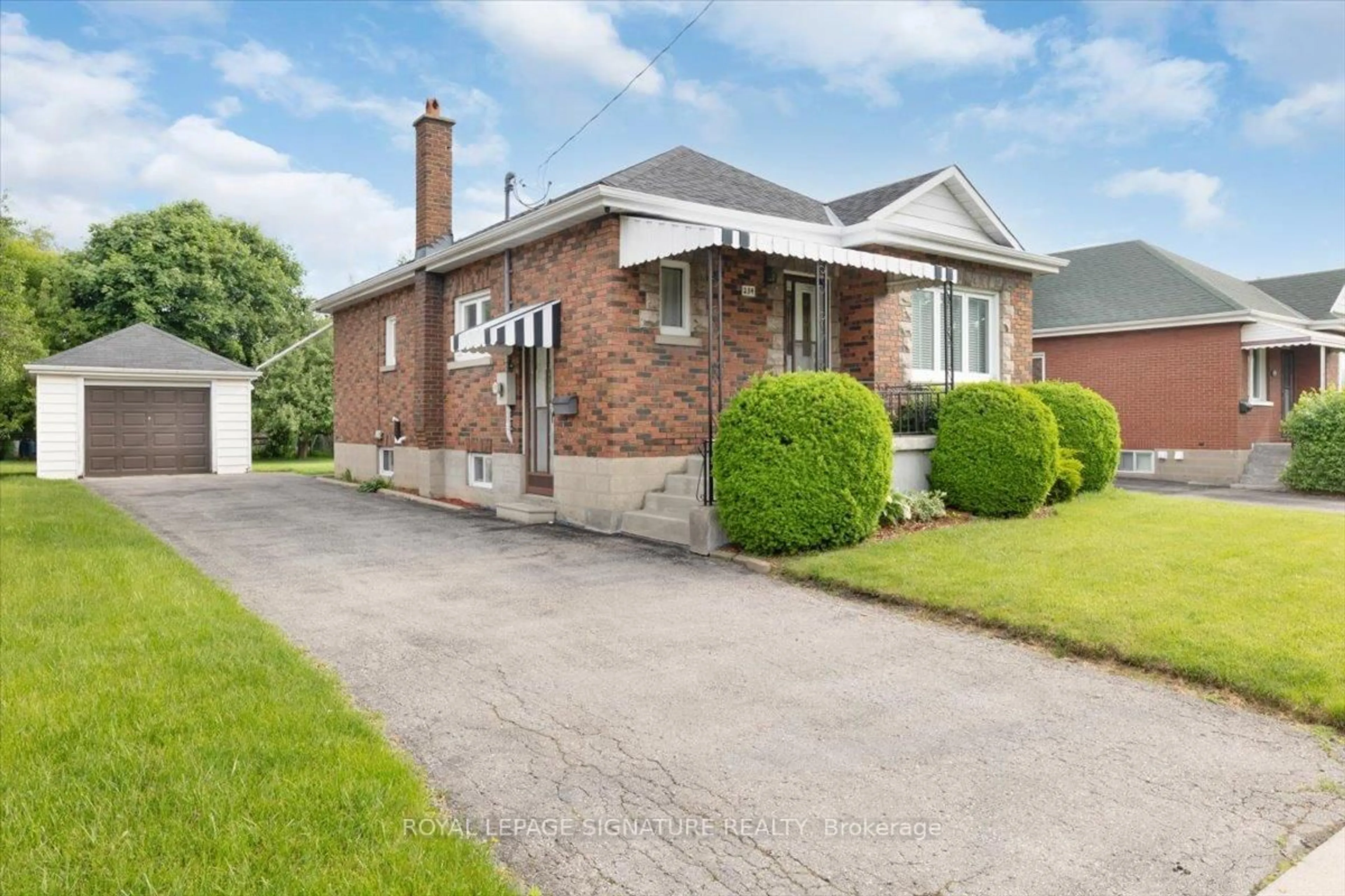 Home with brick exterior material, street for 234 Etna Ave, Oshawa Ontario L1H 3B8