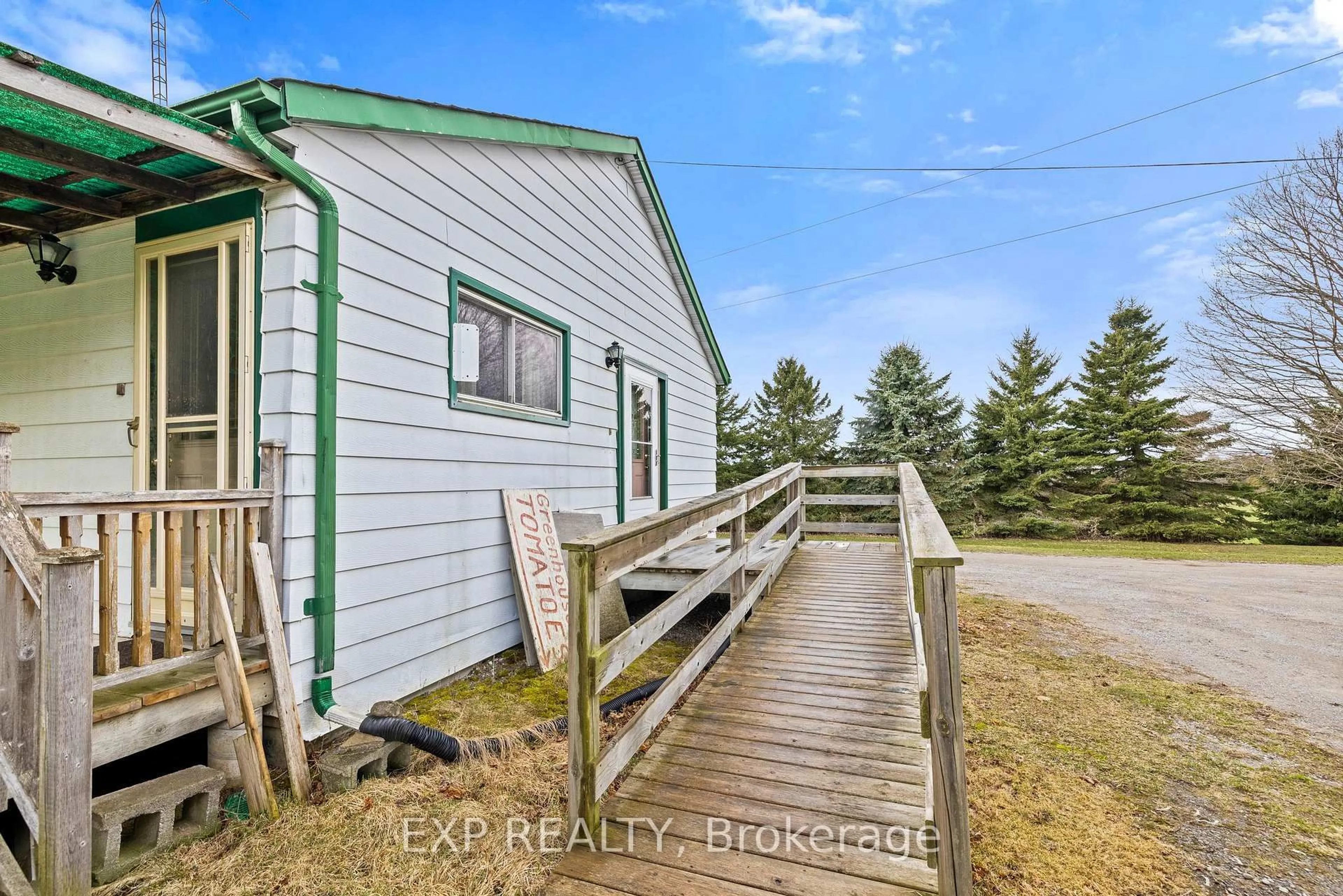 Unknown for 3070 Taunton Rd, Clarington Ontario L1C 7A6