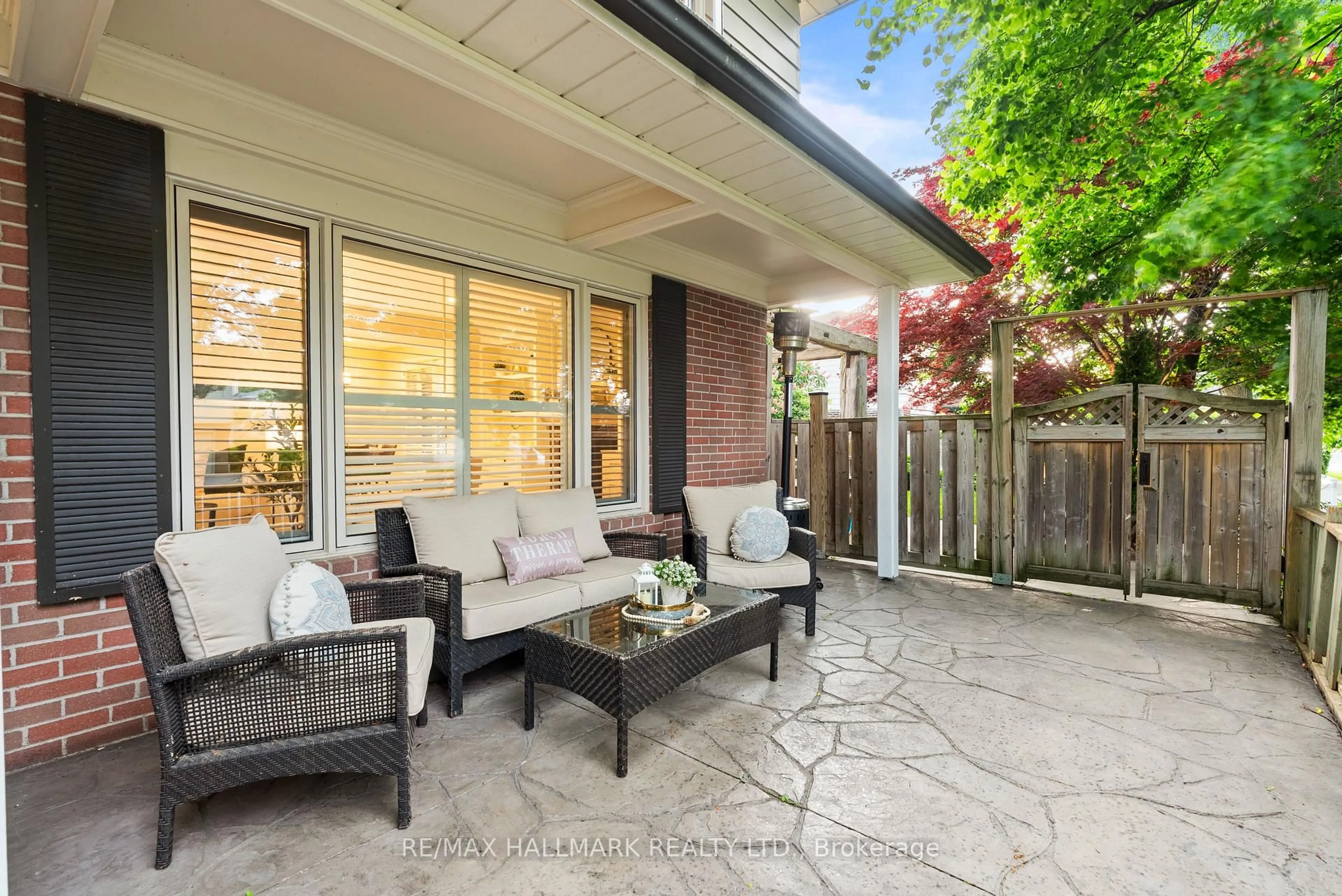 Patio, street for 2 Wichey Rd, Toronto Ontario M1C 2H4