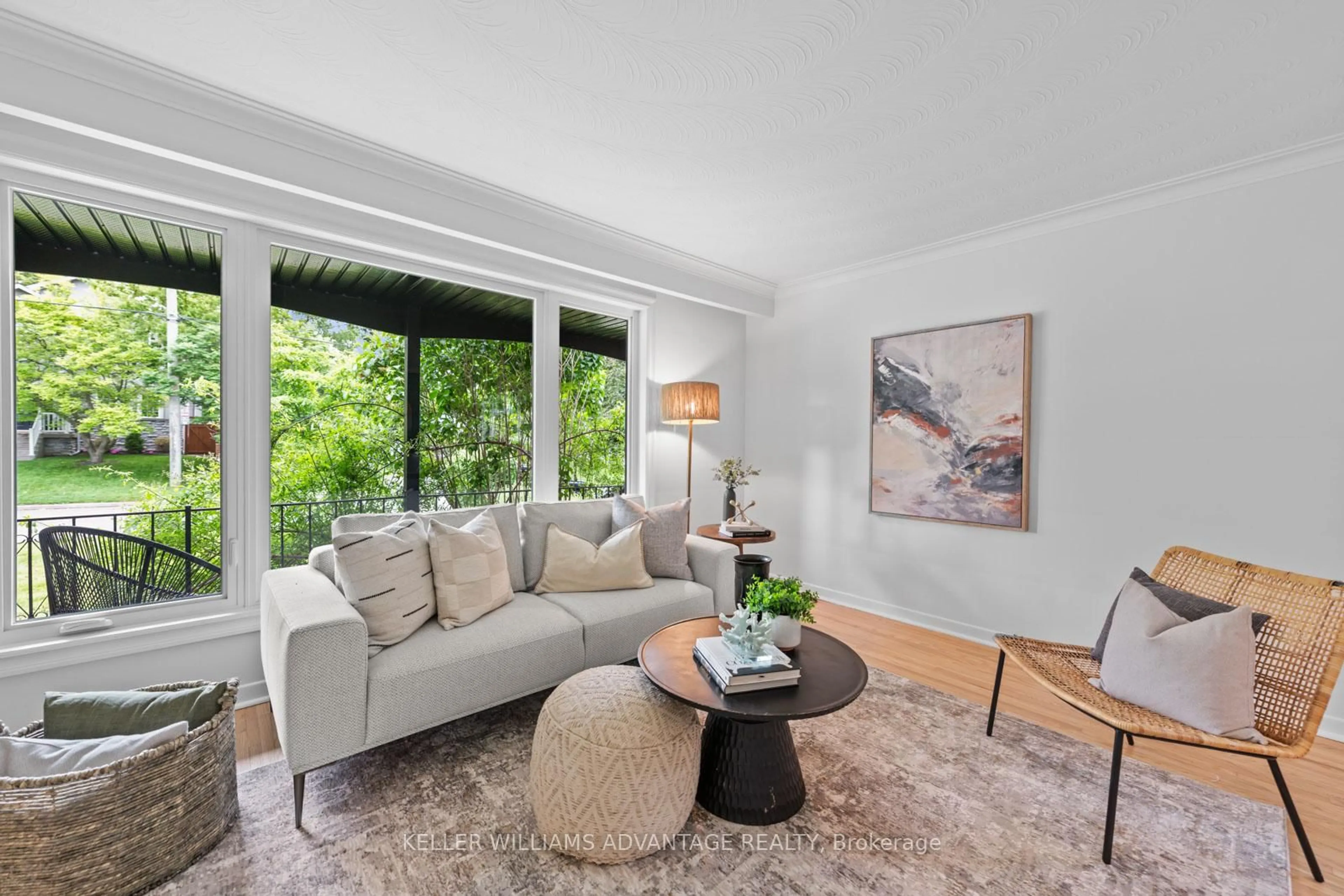 Living room with furniture, unknown for 97 Gradwell Dr, Toronto Ontario M1M 2N3