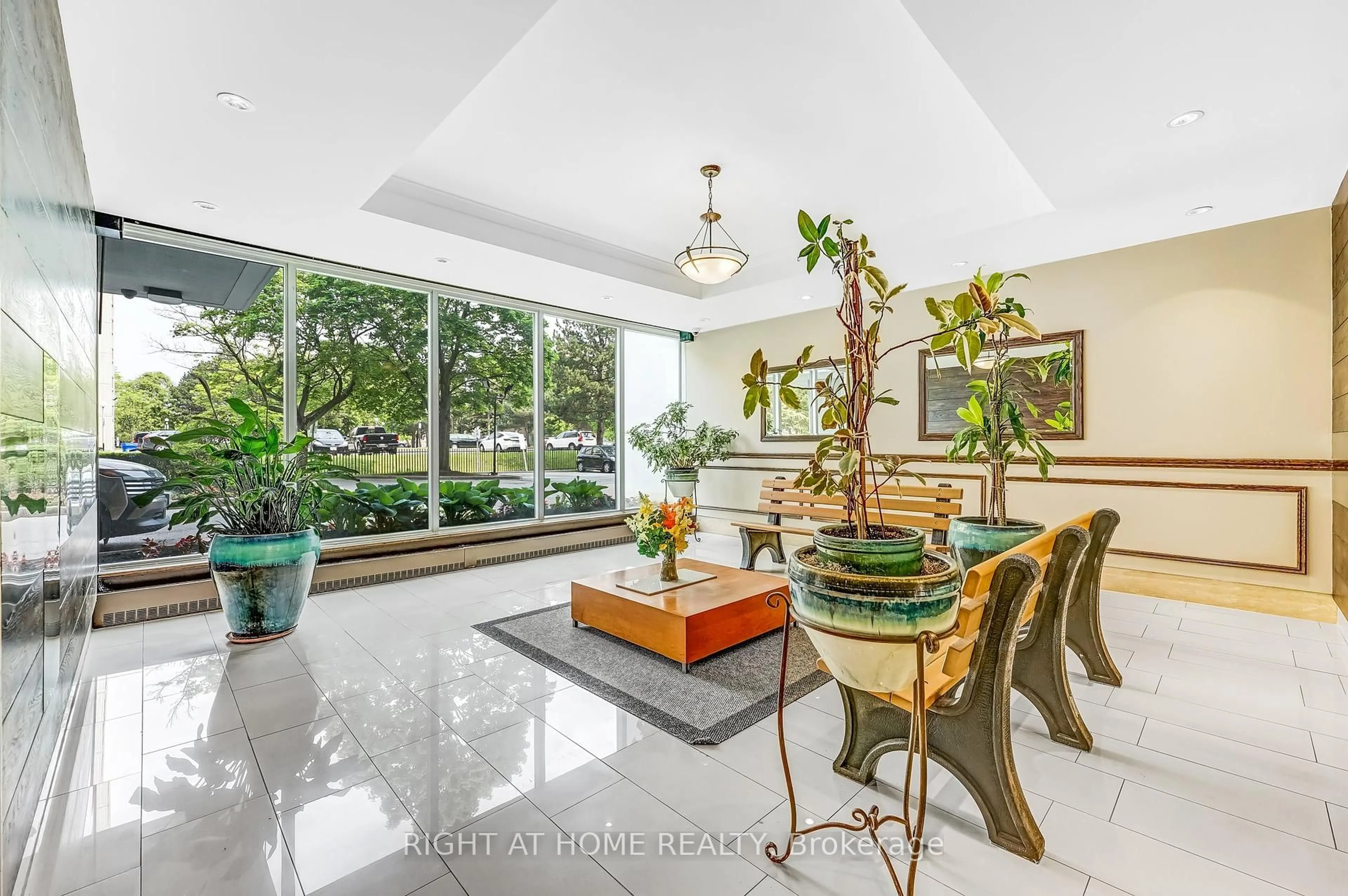 Unknown for 1250 Bridletowne Circ #901, Toronto Ontario M1W 2V1