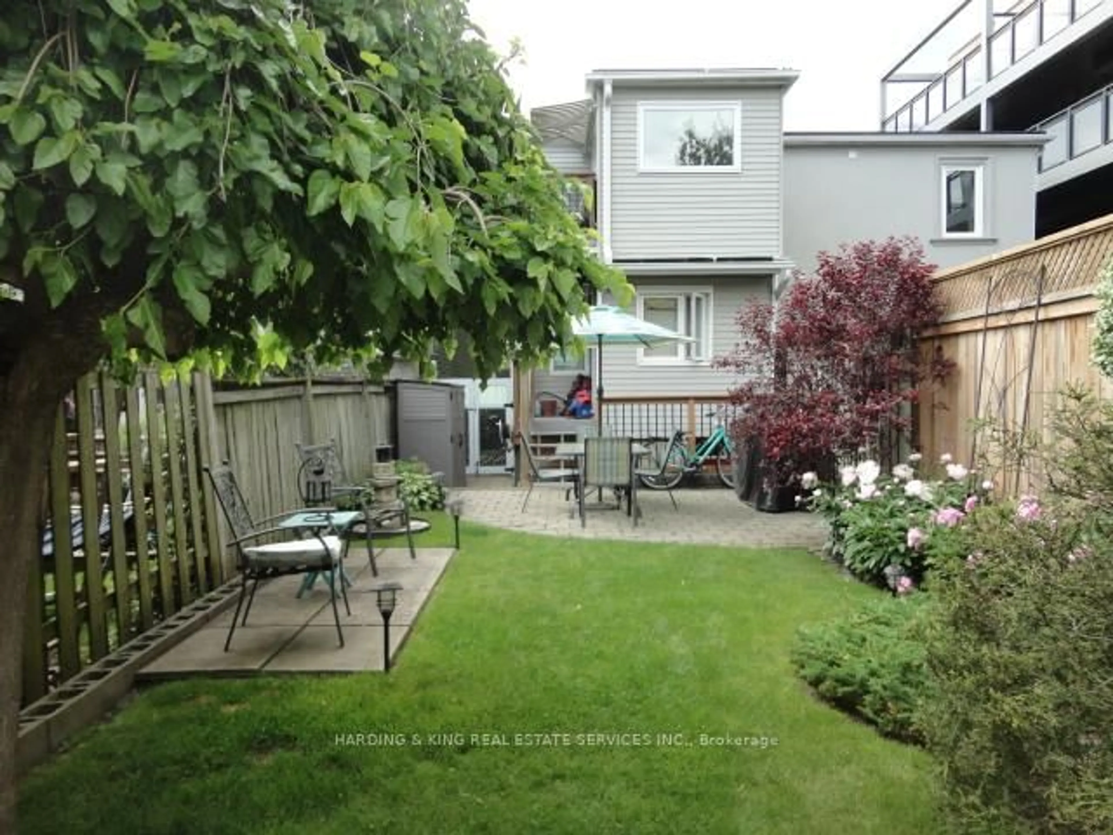 Patio, street for 37 Connaught Ave, Toronto Ontario M4L 2V8