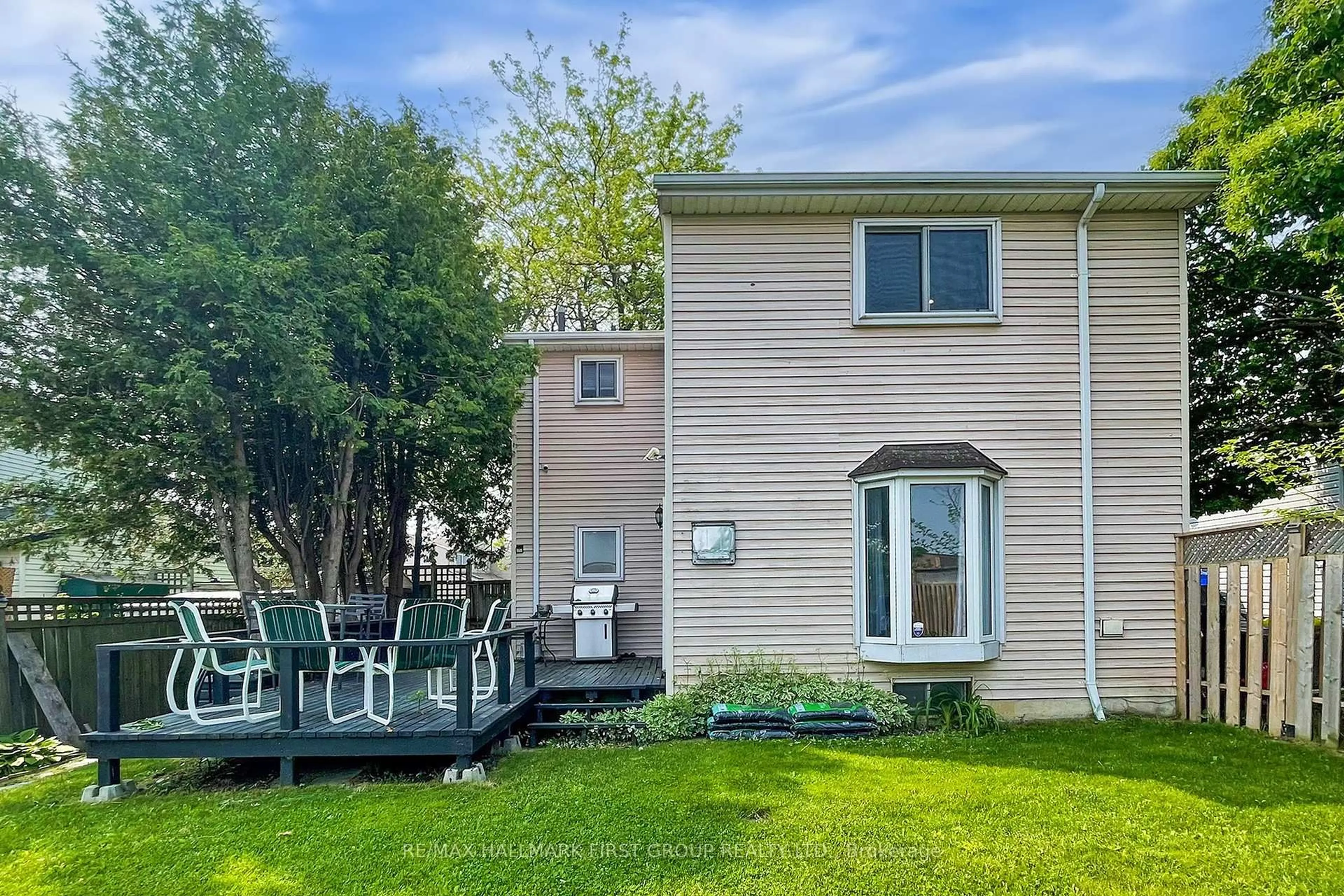 Patio, unknown for 66 Medley Lane, Ajax Ontario L1S 3P6