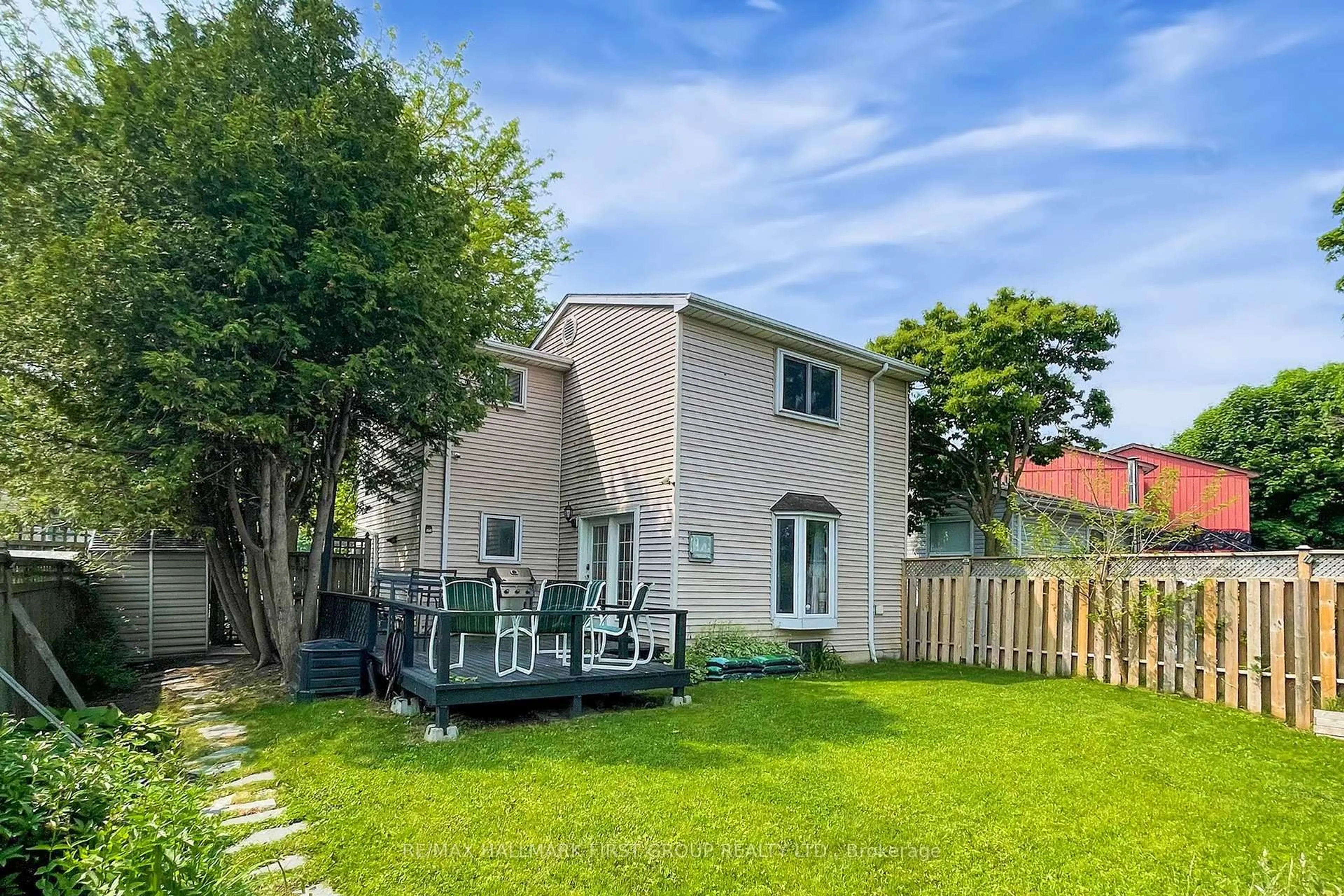 A pic from outside/outdoor area/front of a property/back of a property/a pic from drone, street for 66 Medley Lane, Ajax Ontario L1S 3P6