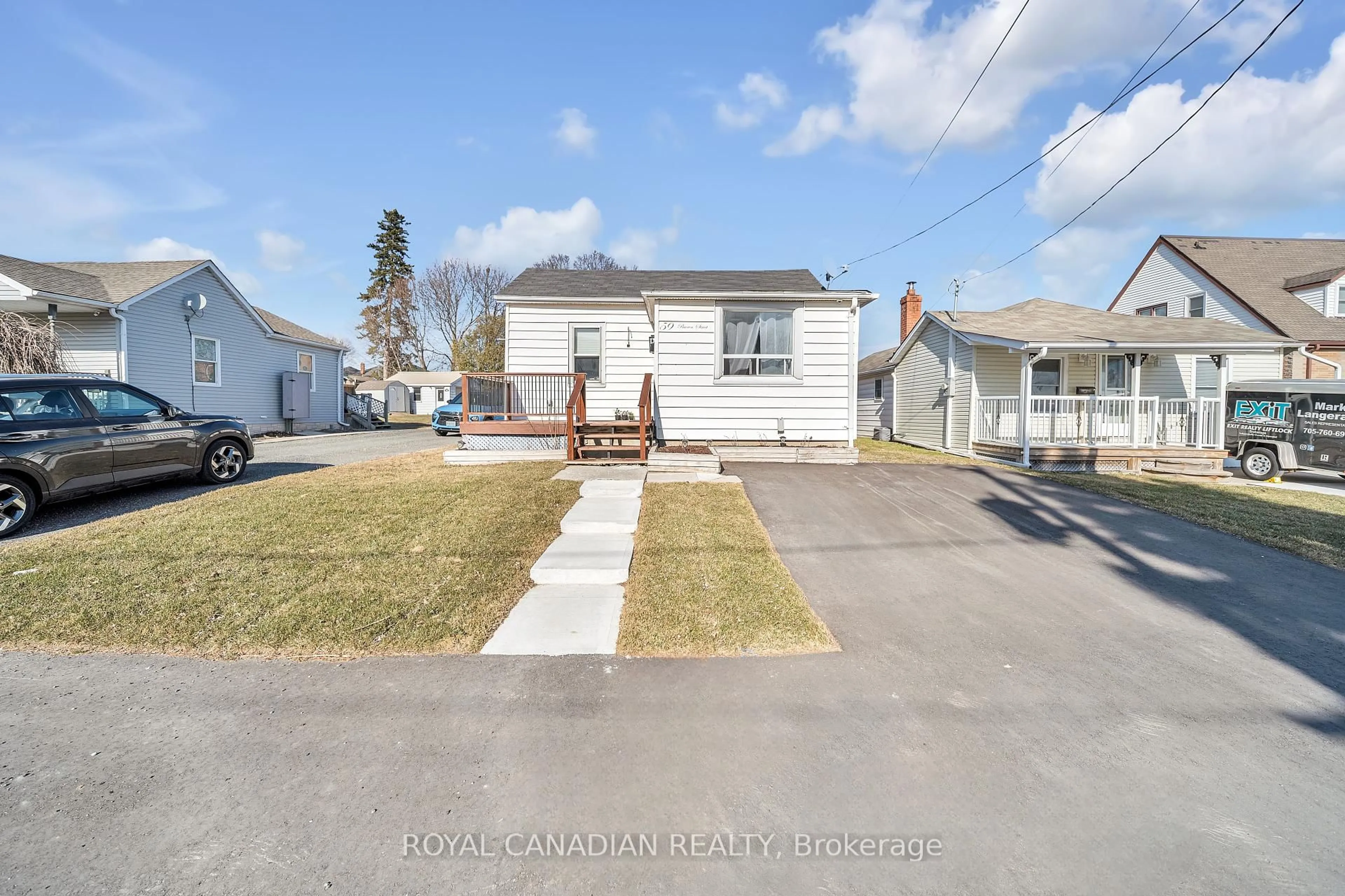 A pic from outside/outdoor area/front of a property/back of a property/a pic from drone, street for 59 Brown St, Clarington Ontario L1C 2R5