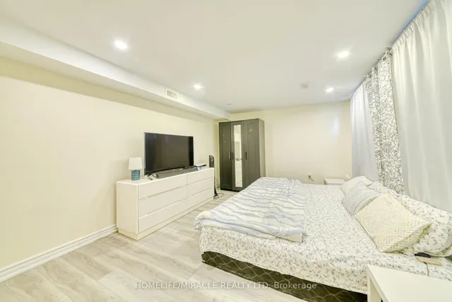 Additional property image - 74 Mountland Dr