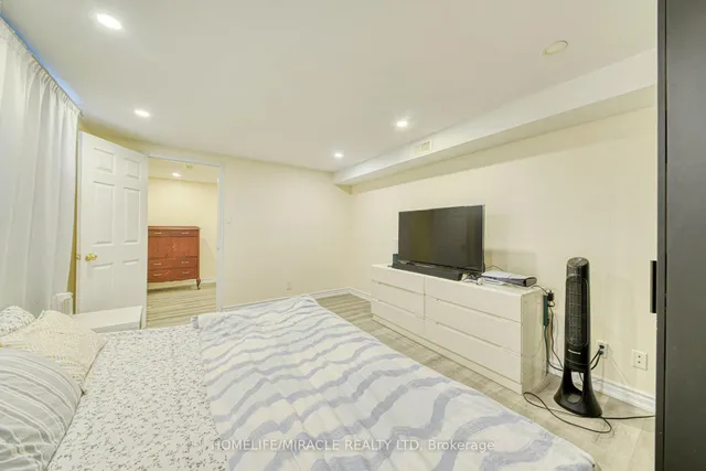 Additional property image - 74 Mountland Dr