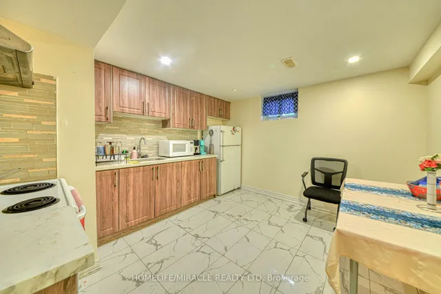 Additional property image - 74 Mountland Dr