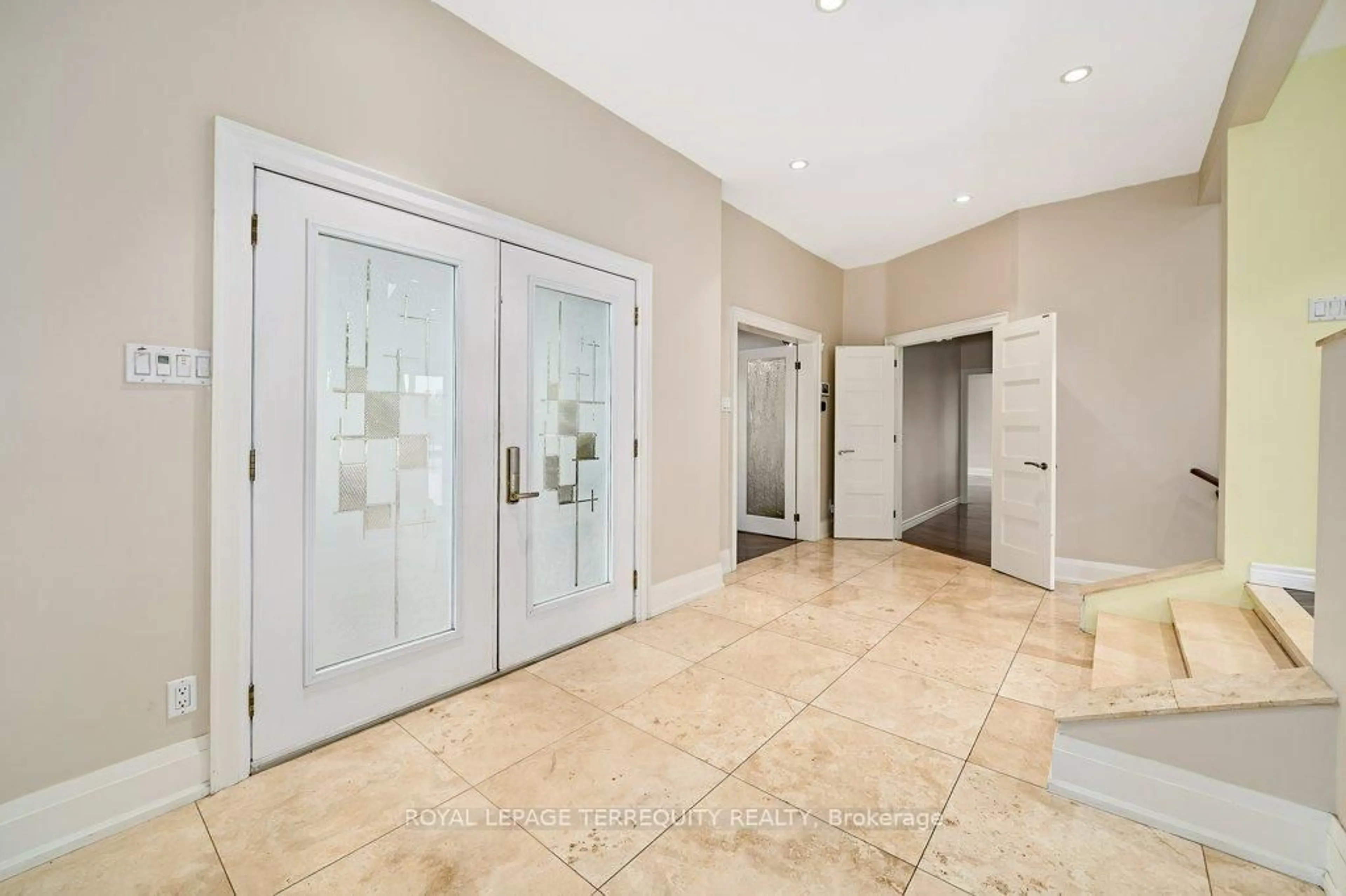Unknown for 1449 Rosebank Rd, Pickering Ontario L1V 1P3