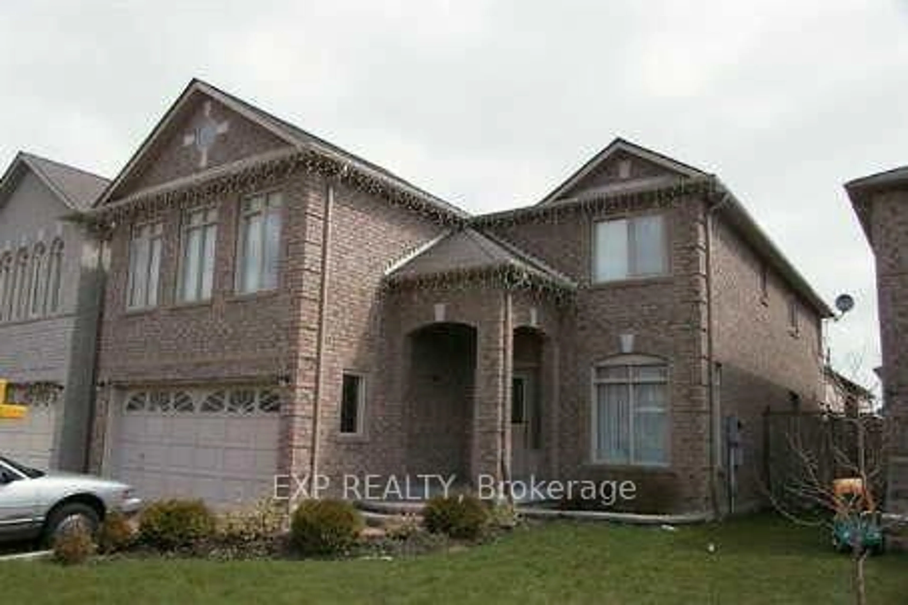 Home with brick exterior material, building for 9 Gillingham St, Toronto Ontario M1B 5X1