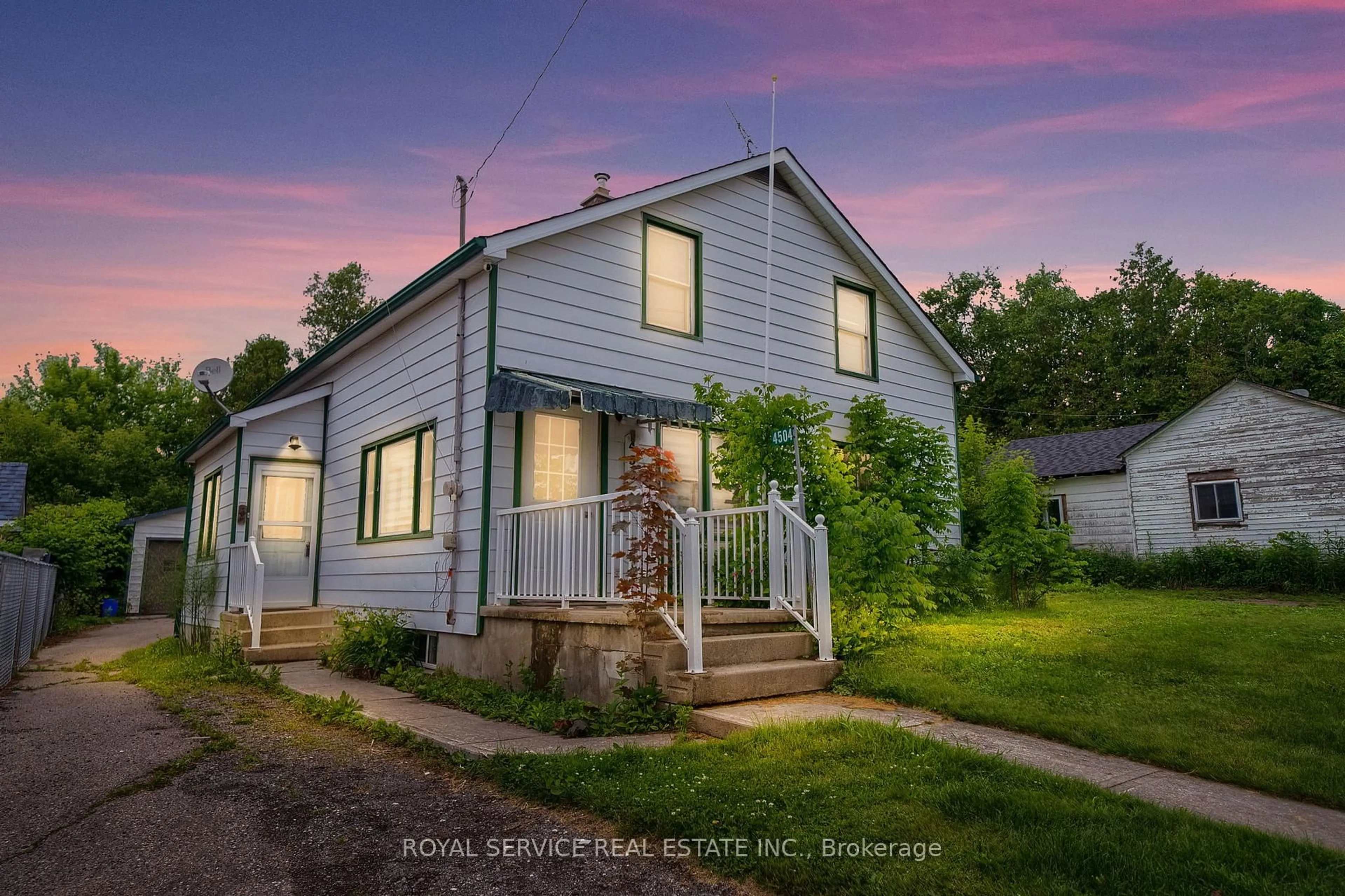 A pic from outside/outdoor area/front of a property/back of a property/a pic from drone, unknown for 4504 Hwy 2 Highway, Clarington Ontario L0A 1J0