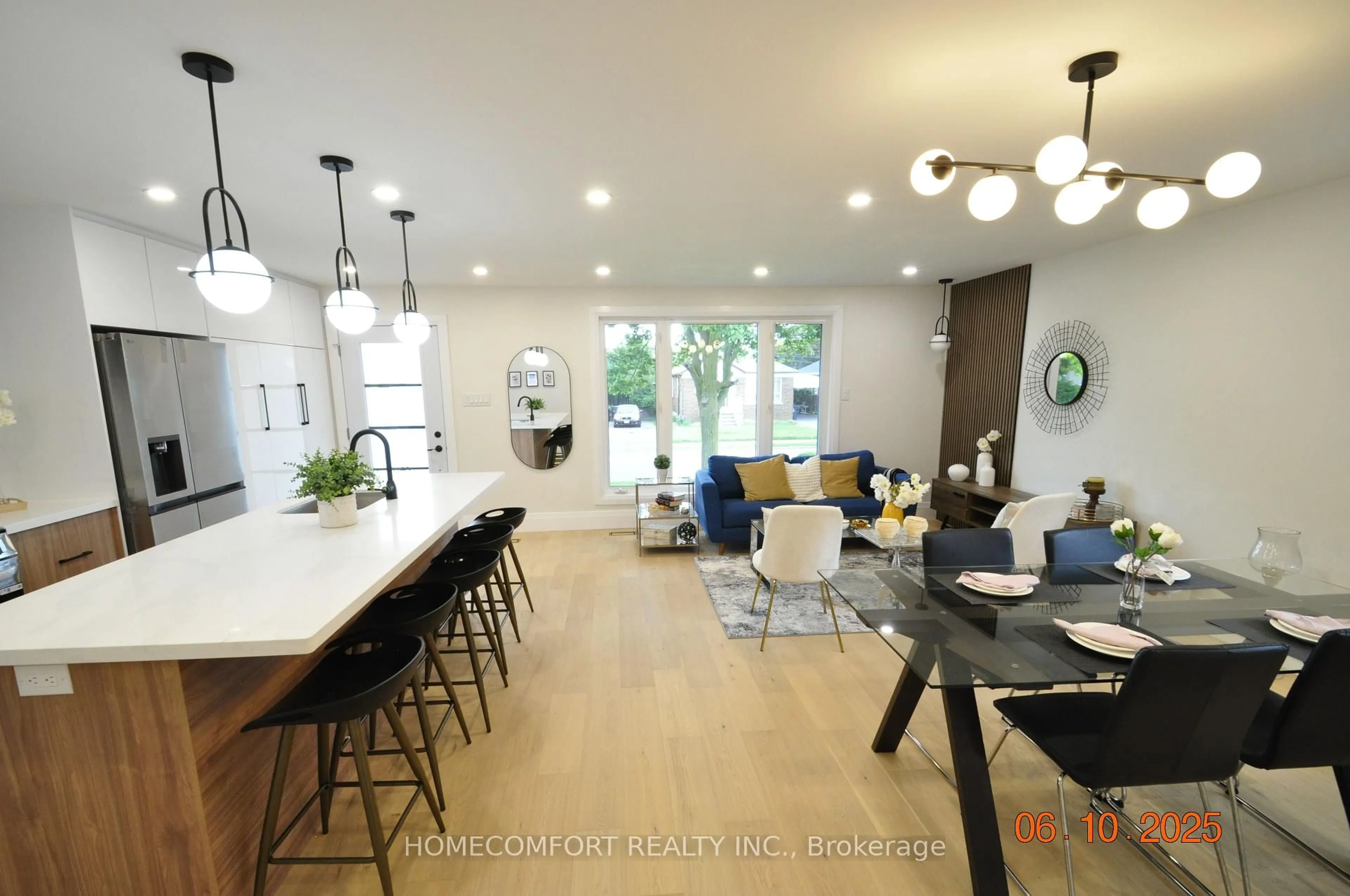 Open concept kitchen, unknown for 34 Crosland Dr, Toronto Ontario M1R 4M8
