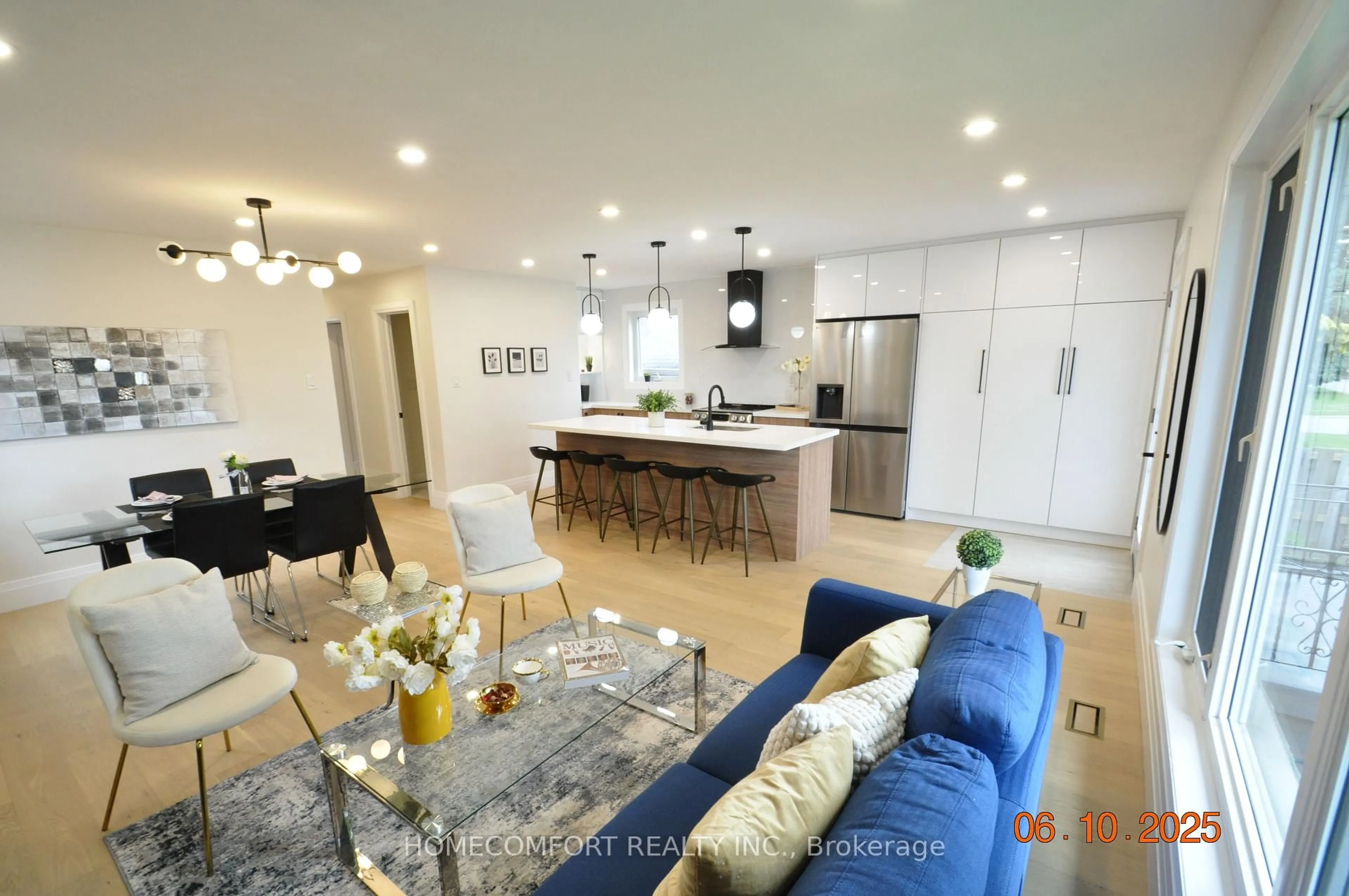 Open concept kitchen, unknown for 34 Crosland Dr, Toronto Ontario M1R 4M8