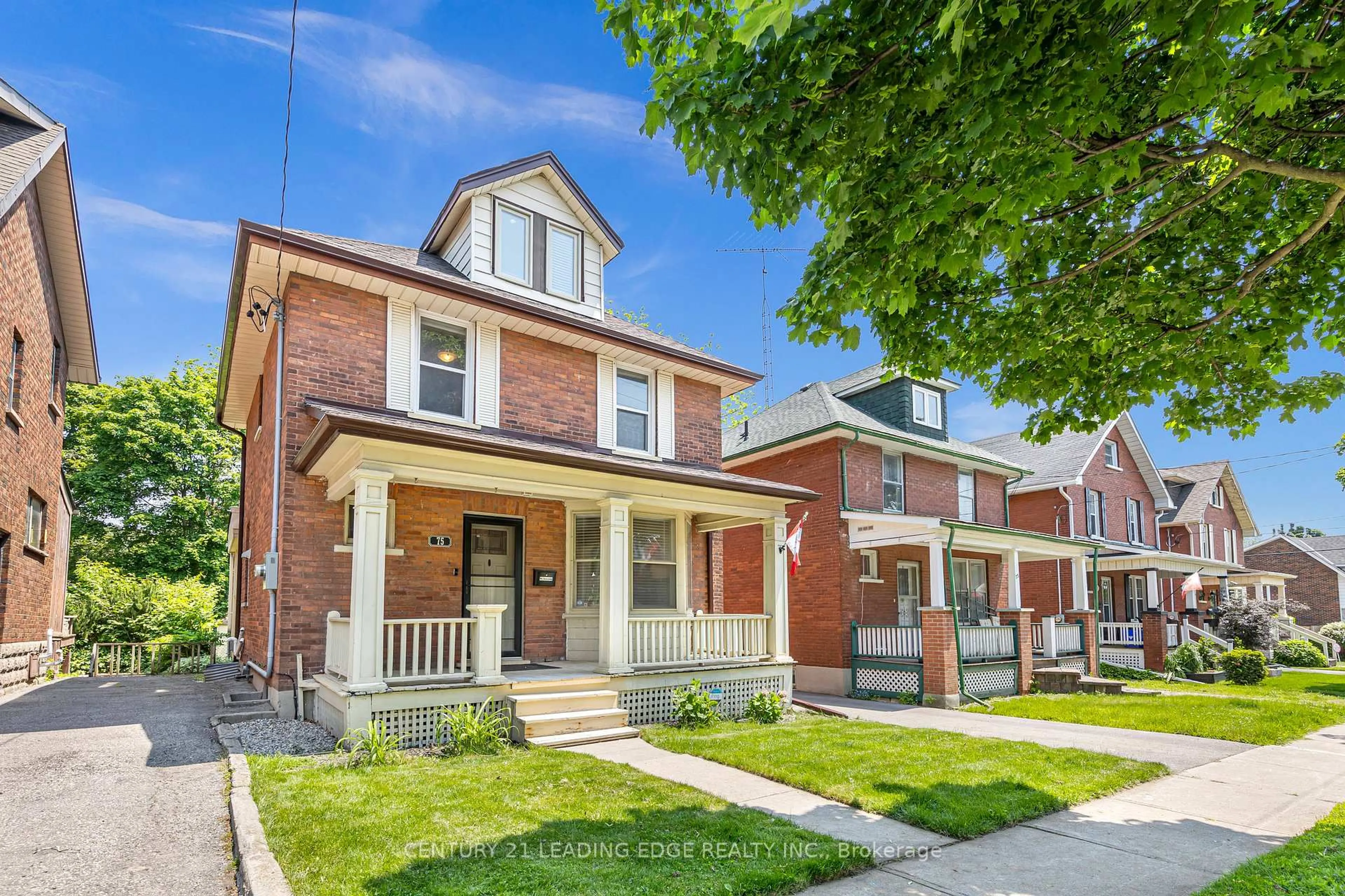 Home with brick exterior material, street for 75 Oshawa Blvd, Oshawa Ontario L1G 5S4