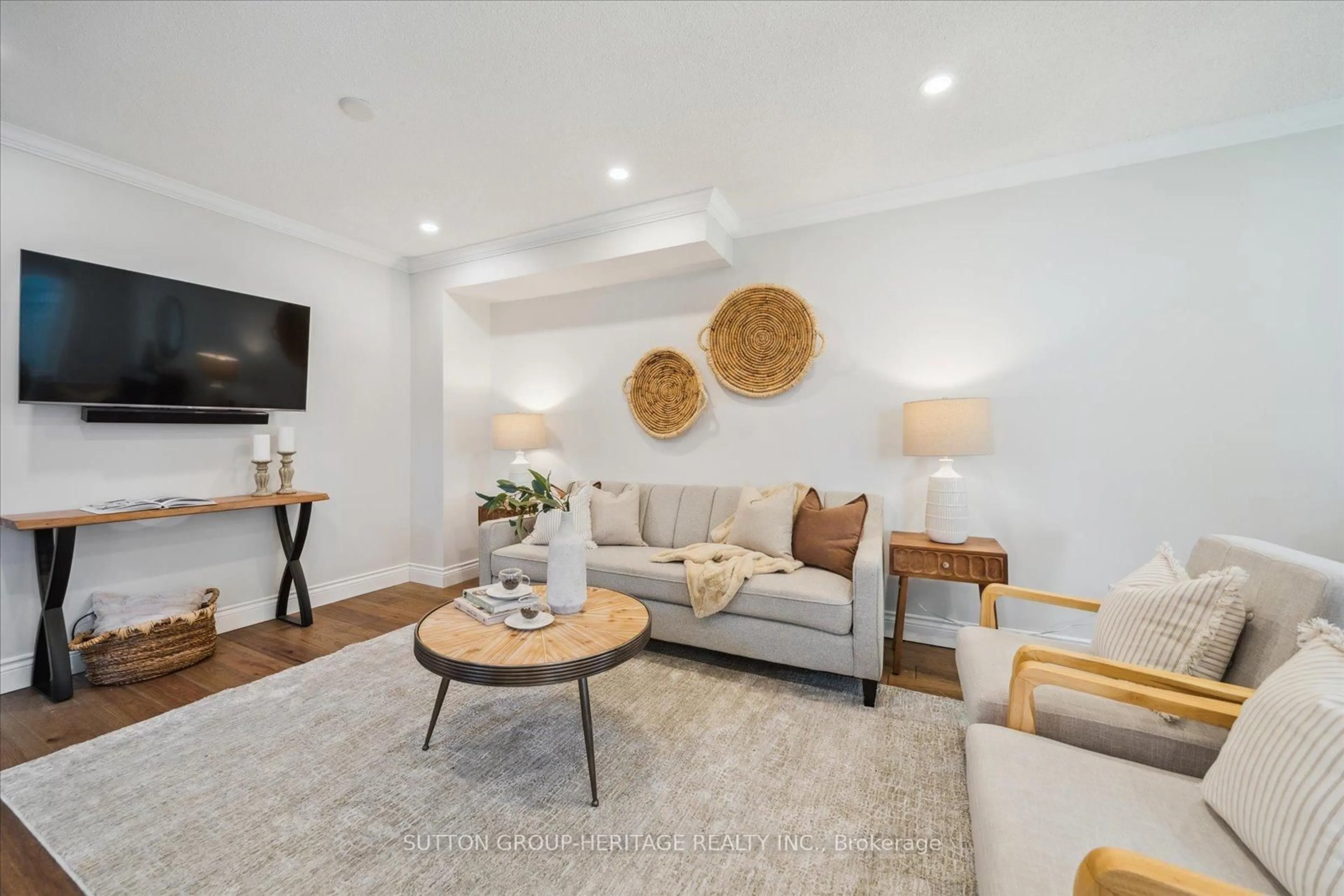 Living room with furniture, unknown for 1061 Rowntree Cres, Pickering Ontario L1V 5A9