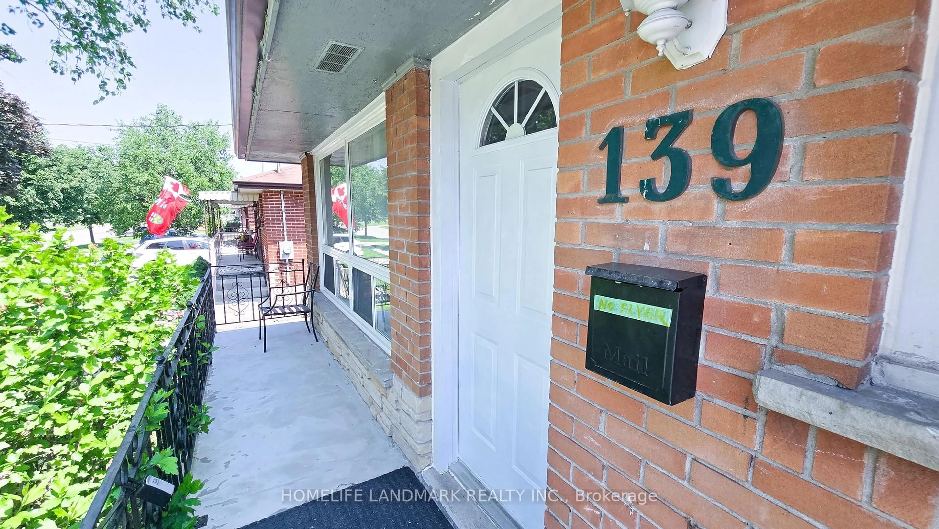 Unknown for 139 Cabot St, Oshawa Ontario L1J 5R8