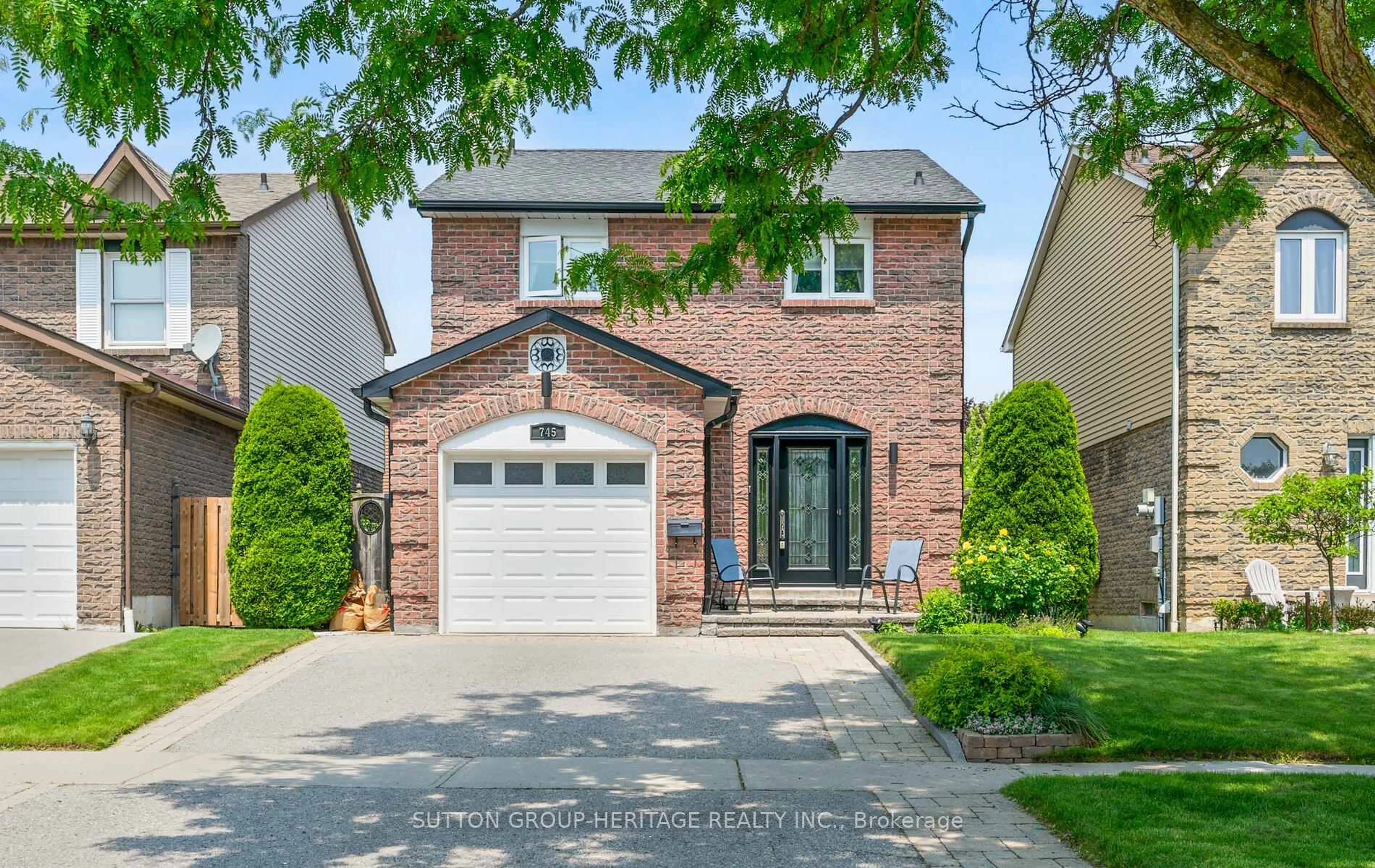 Home with brick exterior material, street for 745 Cobblers Crt, Pickering Ontario L1V 2Z4