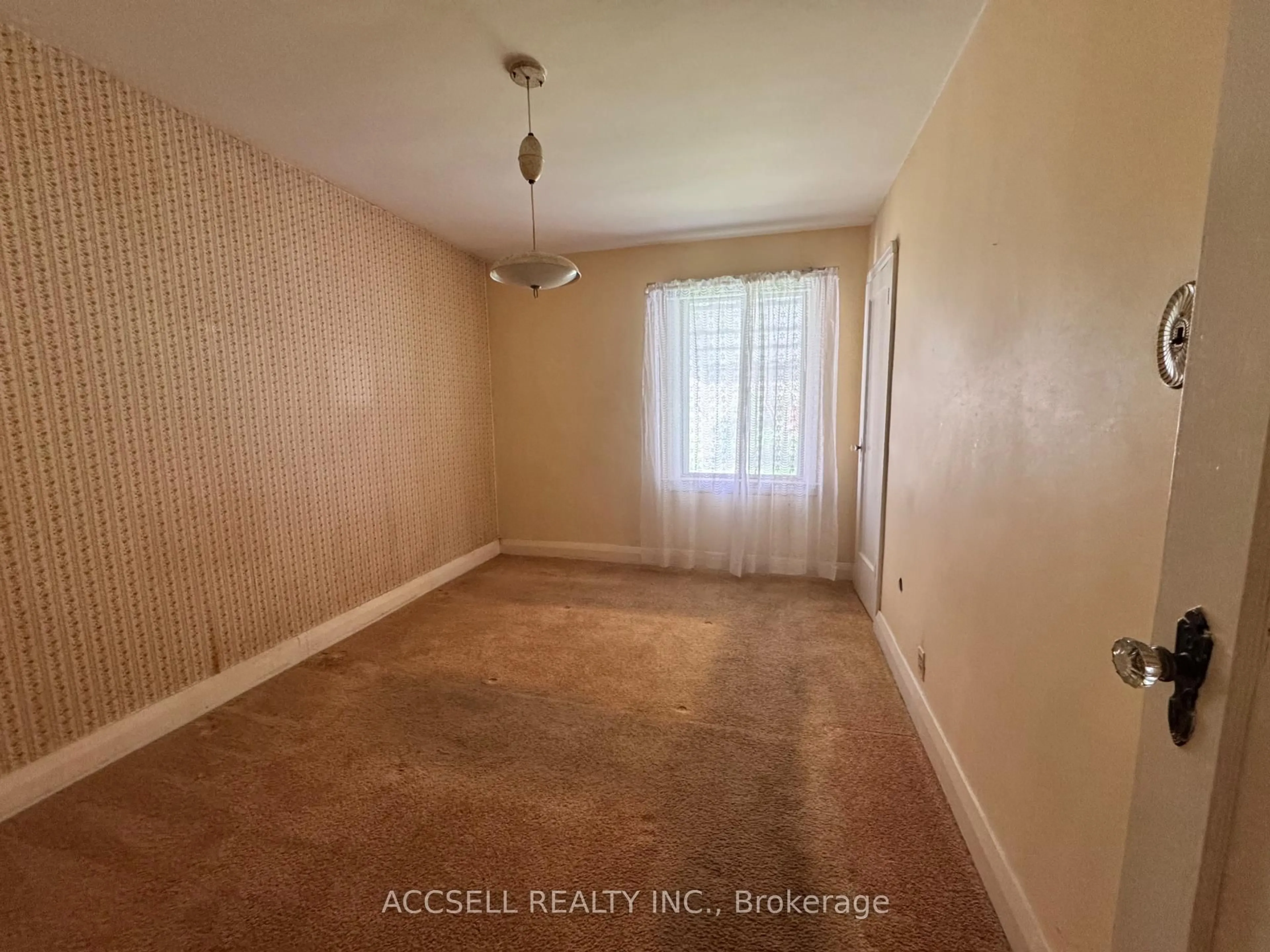 A pic of a room for 493 Dawes Rd, Toronto Ontario M4B 2G5