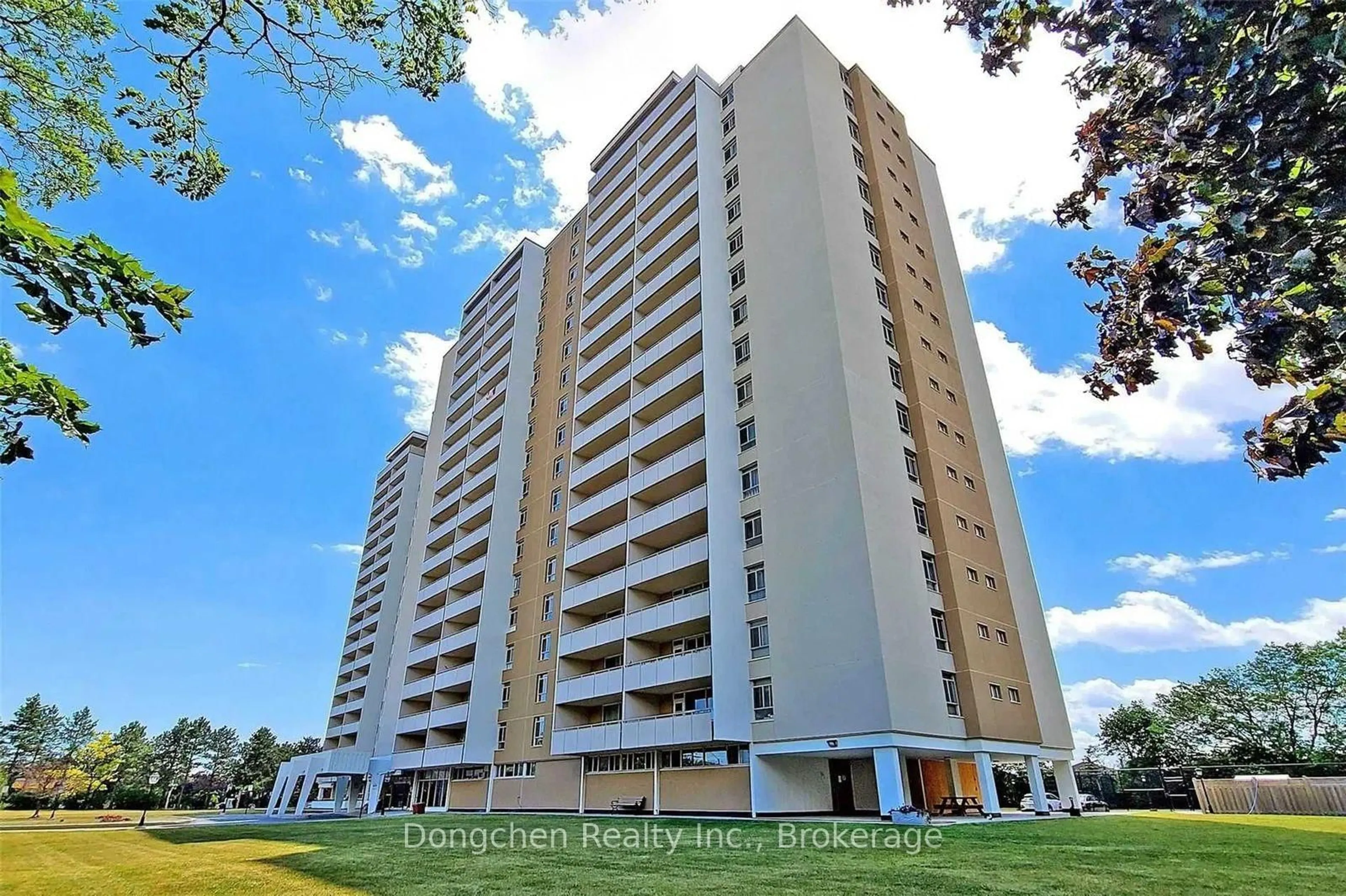 A pic from outside/outdoor area/front of a property/back of a property/a pic from drone, building for 2550 Pharmacy Ave #1909, Toronto Ontario M1W 1H9
