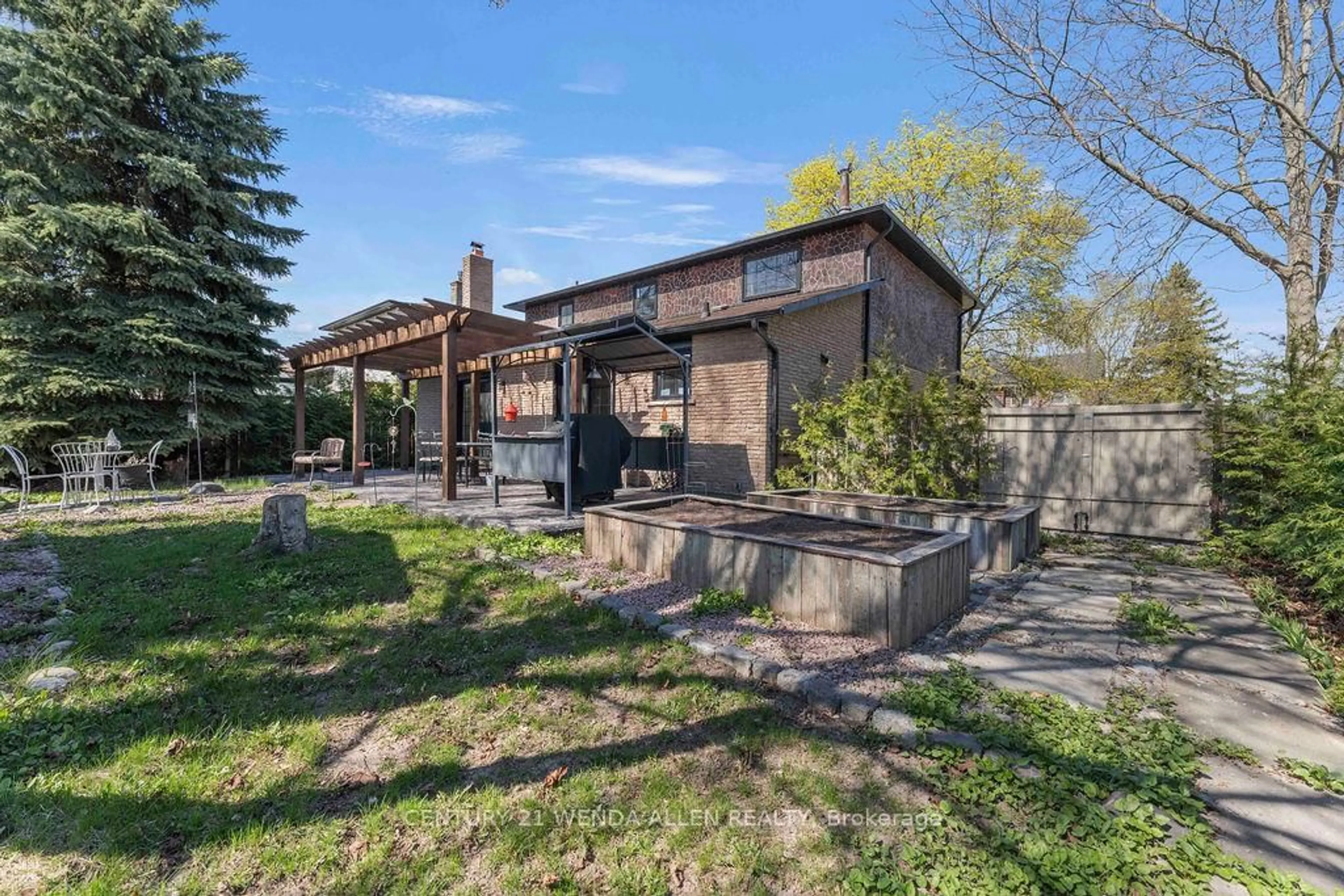 Unknown for 2 Ribblesdale Dr, Whitby Ontario L1N 6K6