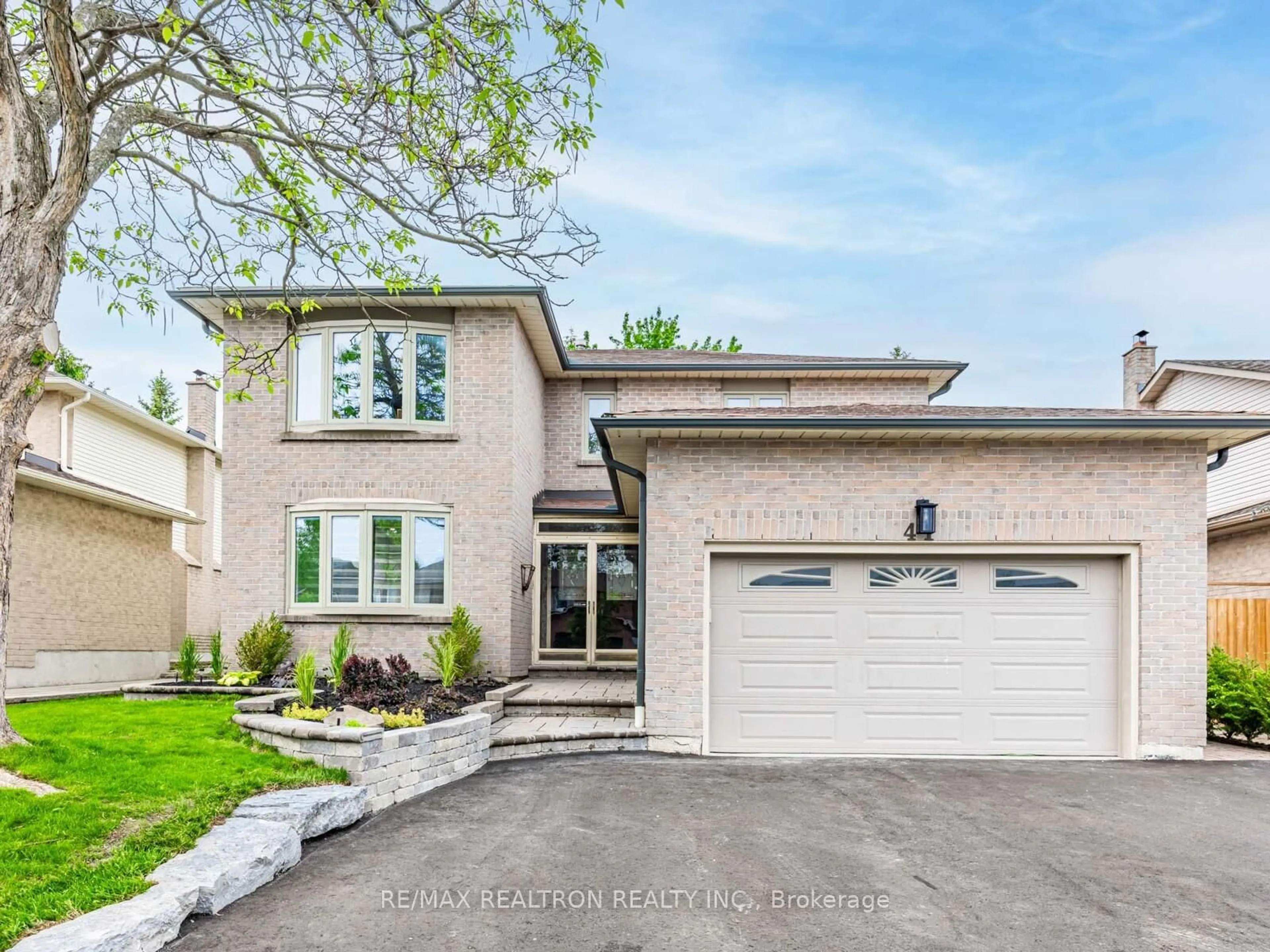 Home with brick exterior material, street for 41 Jason Dr, Whitby Ontario L1R 1L1