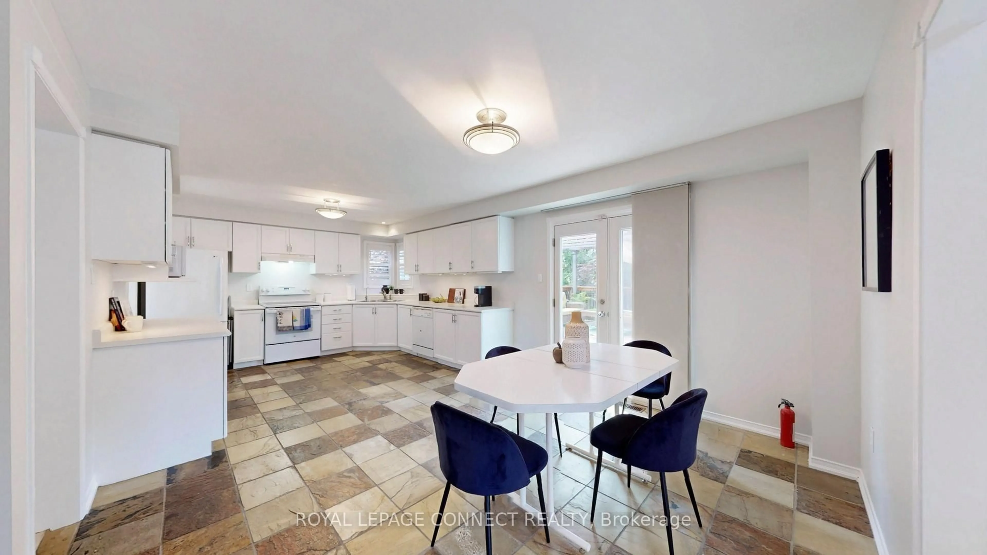 Open concept kitchen, ceramic/tile floor for 68 McBeth Pl, Whitby Ontario L1M 1E8