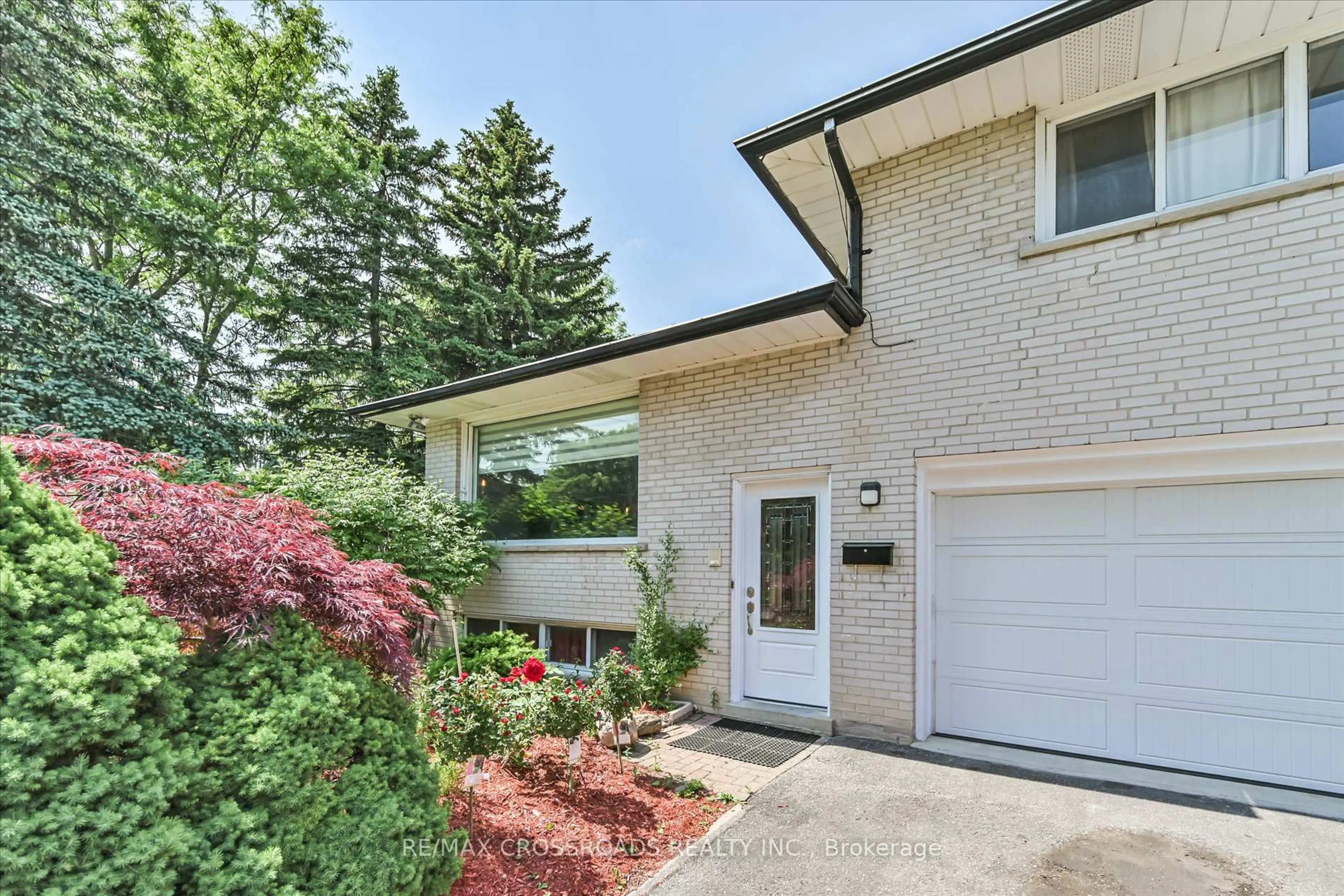 Home with brick exterior material, street for 2 Eastpark Blvd, Toronto Ontario M1H 1C4