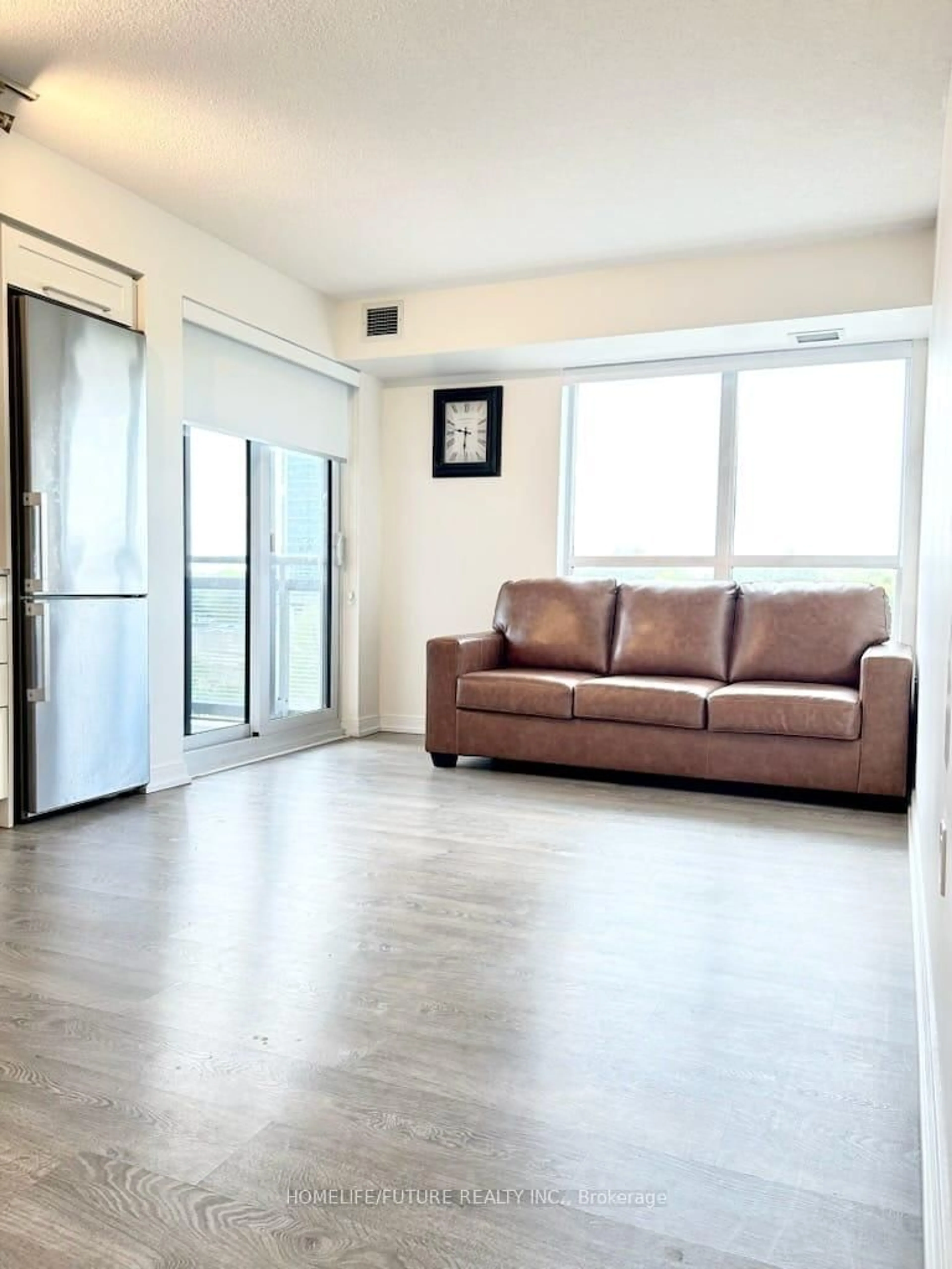 Living room with furniture, unknown for 275 Village Green Sq #422, Toronto Ontario M1S 0L8