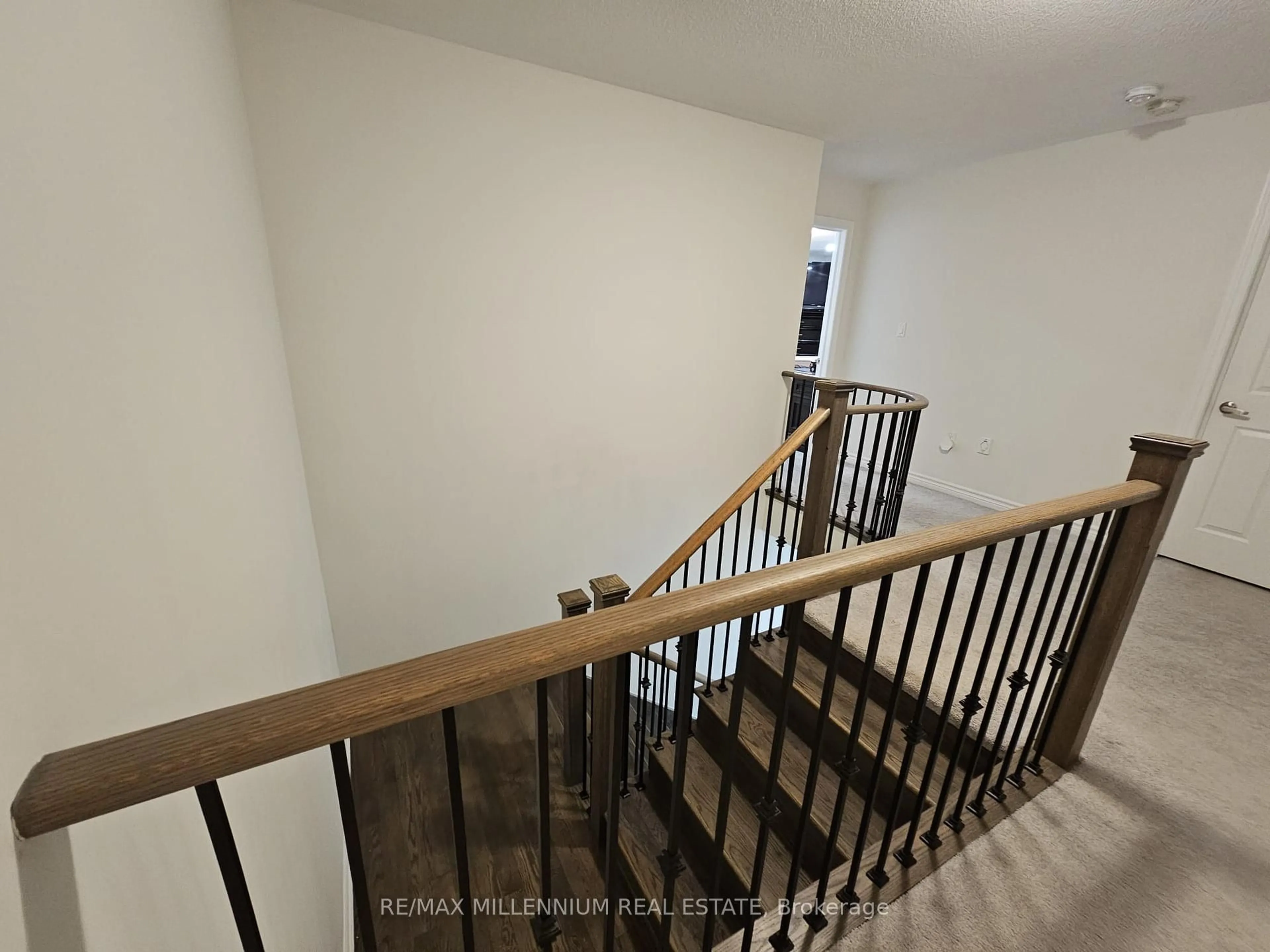 Stairs for 139 Crombie St, Clarington Ontario L1C 4A6