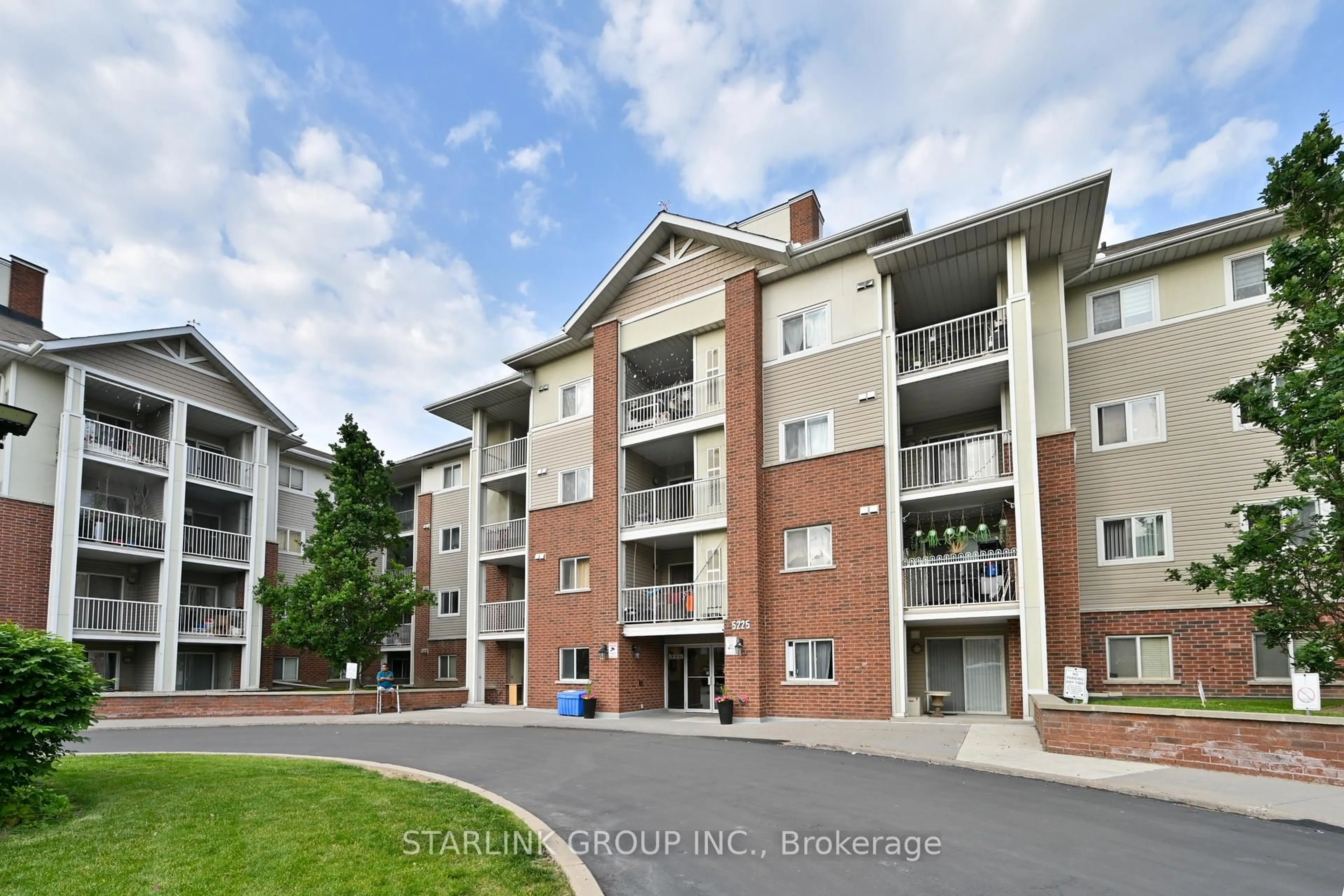 Unknown for 5225 Finch Ave #111, Toronto Ontario M1S 5W8